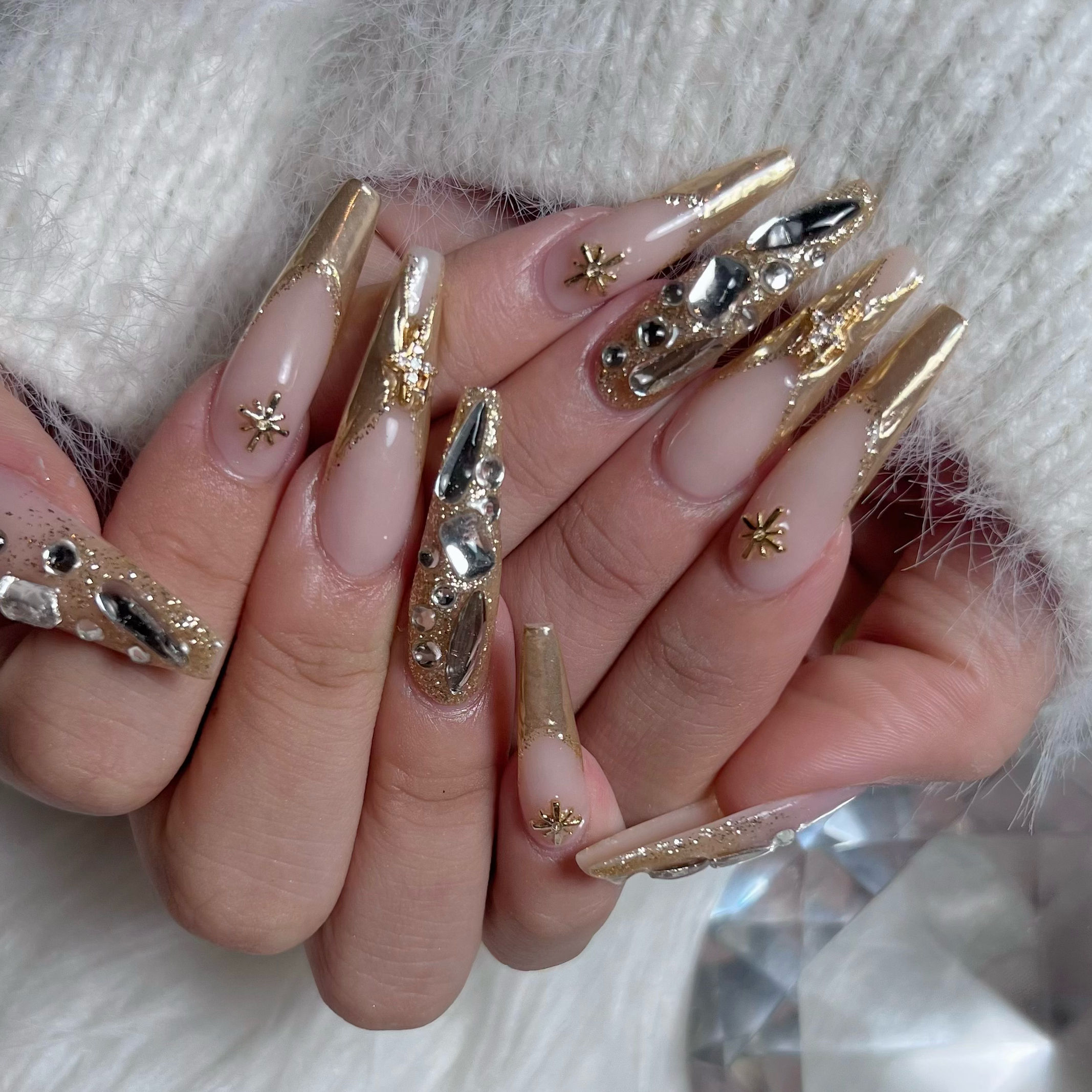nail_by.mino