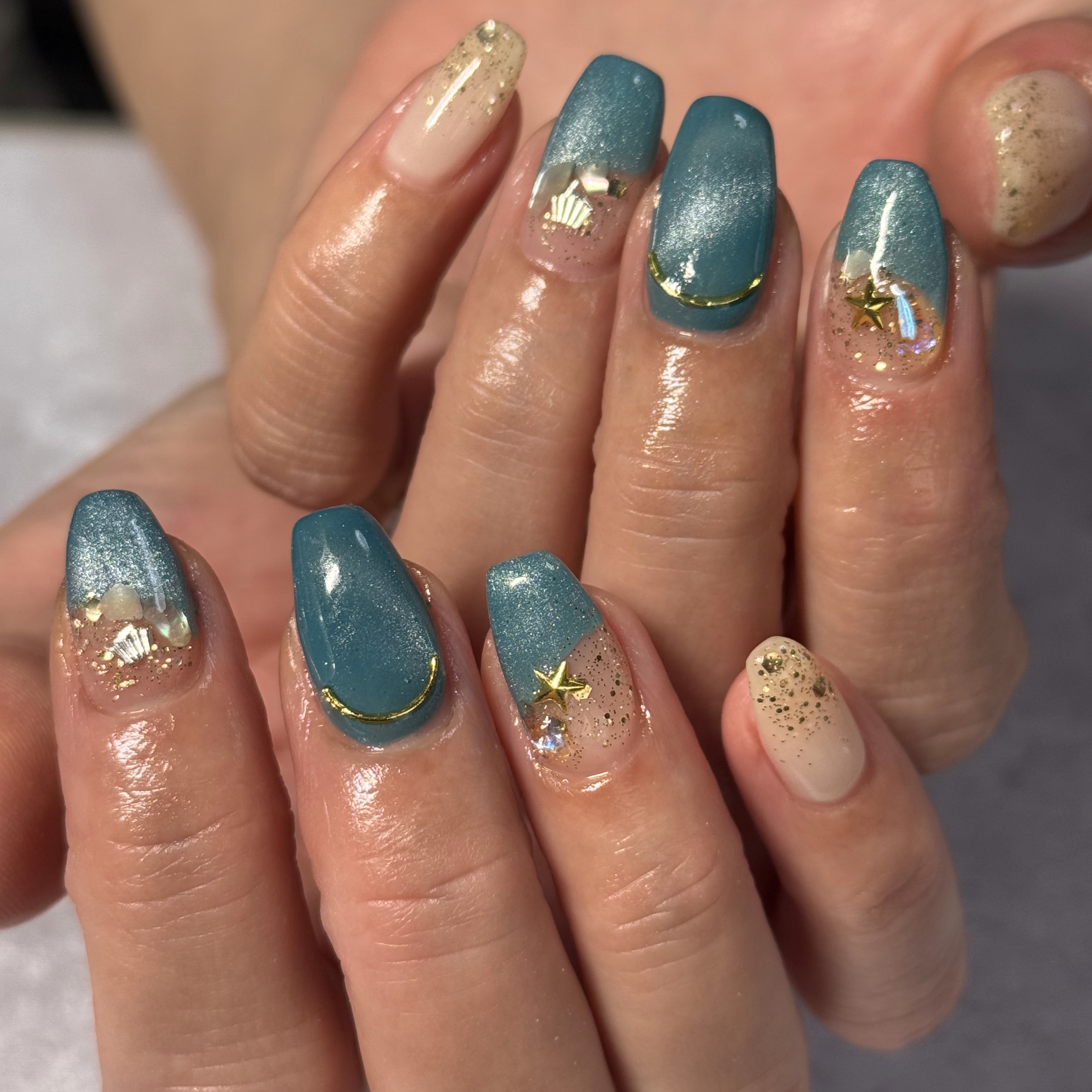 Rire.nail