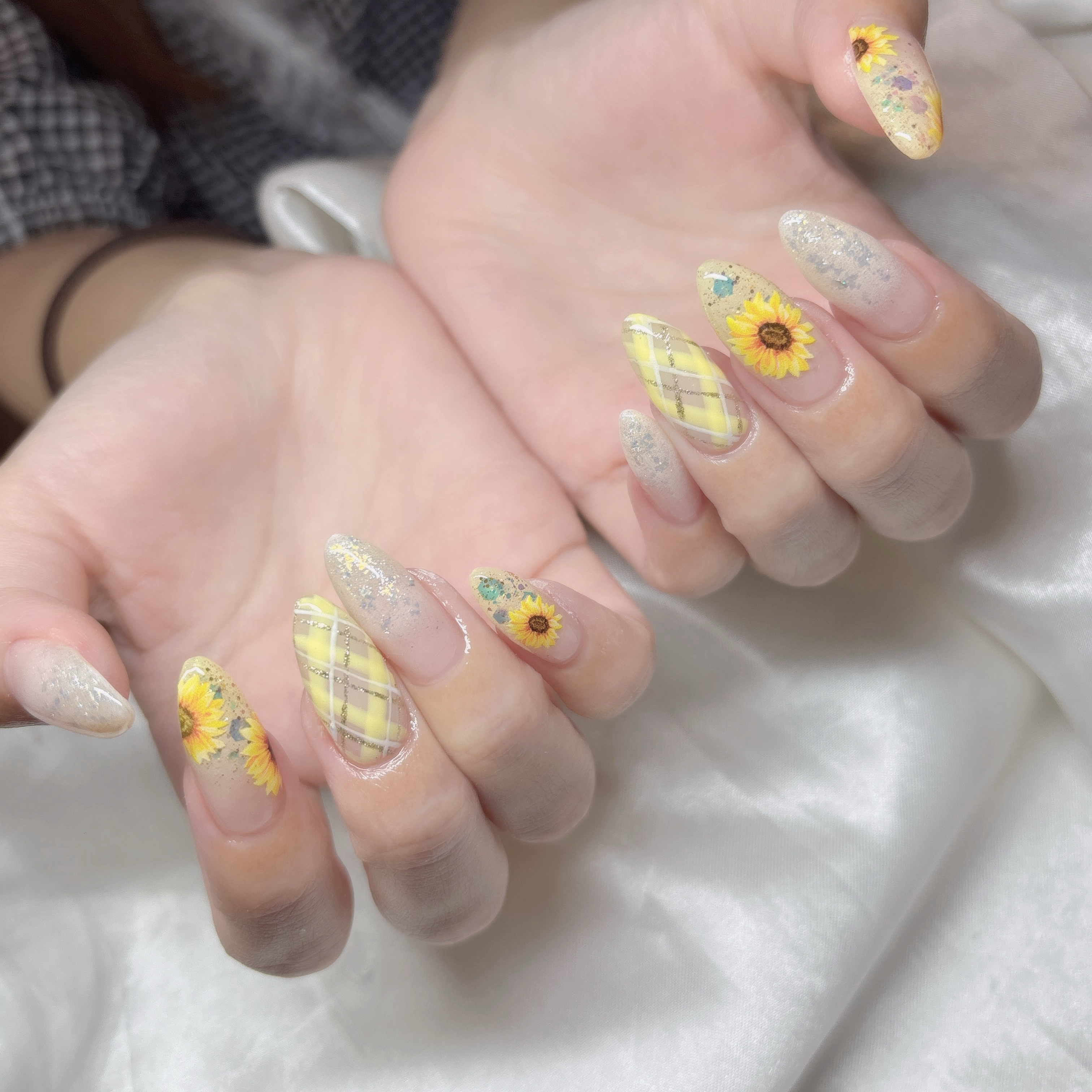HandS_nail