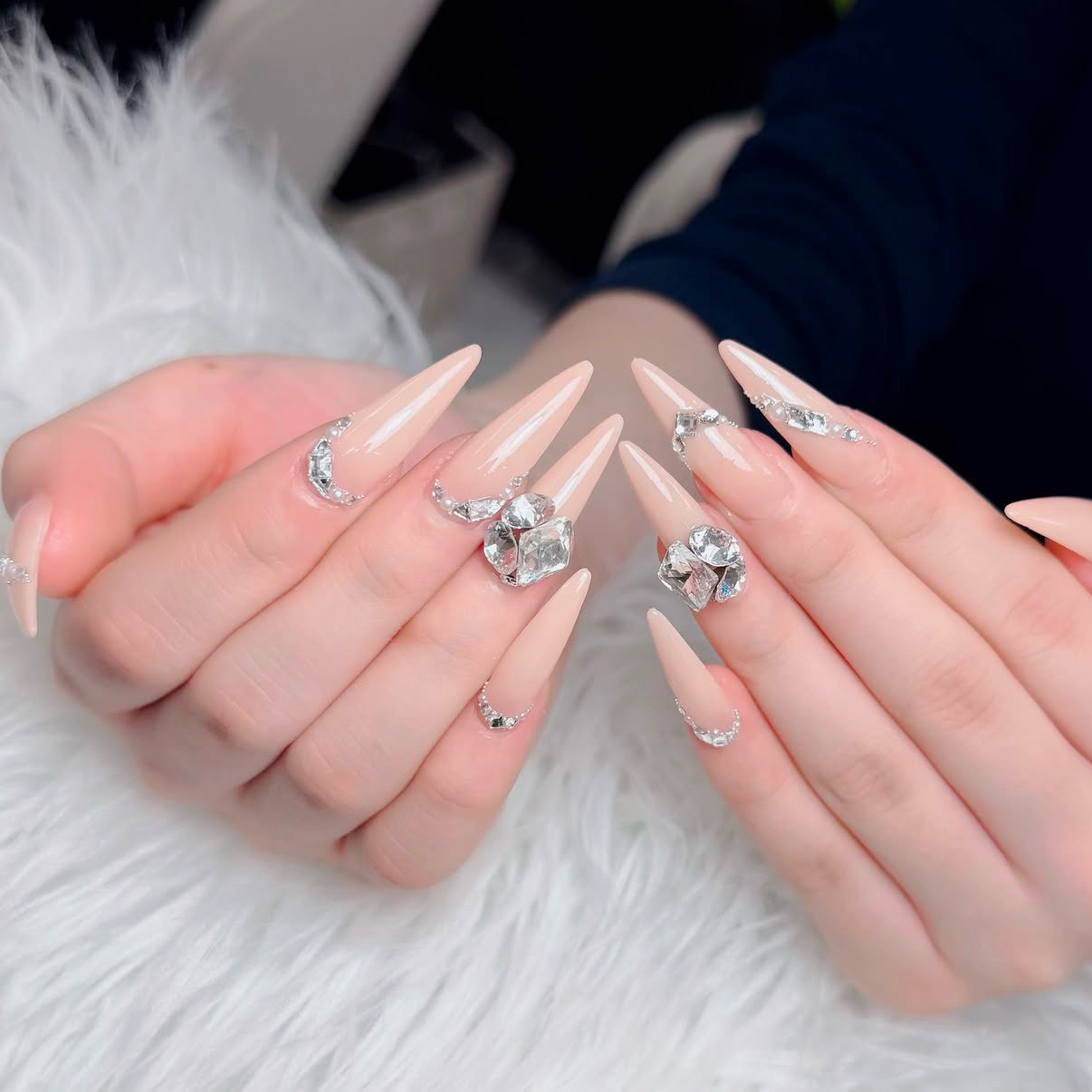 HAPPI_NAIL
