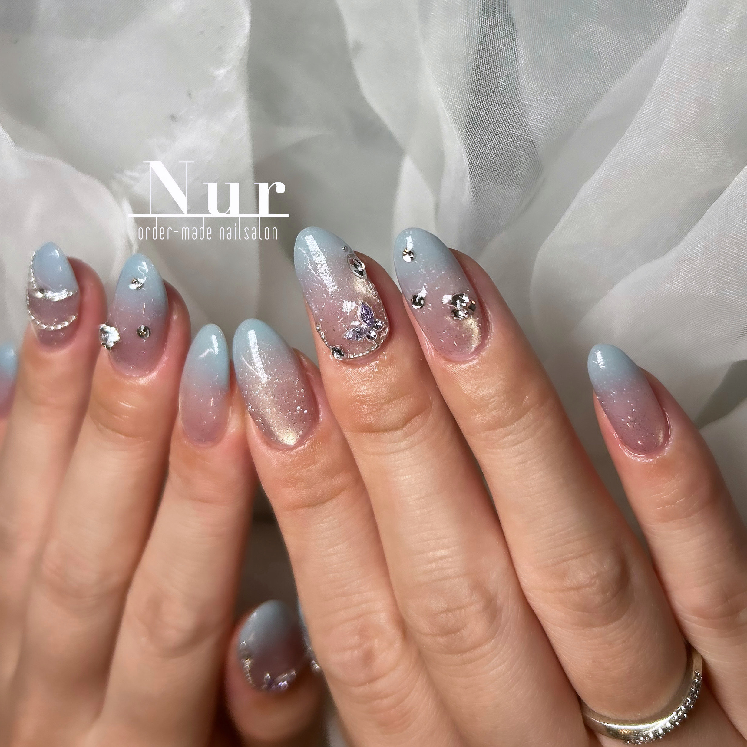 nails_nur