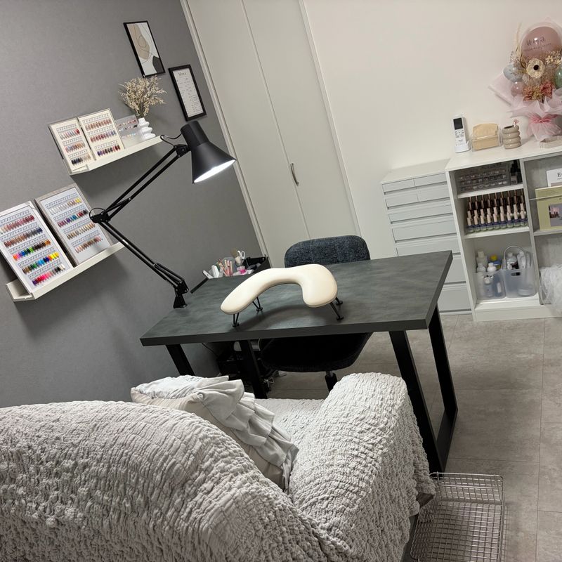 private nail salon una