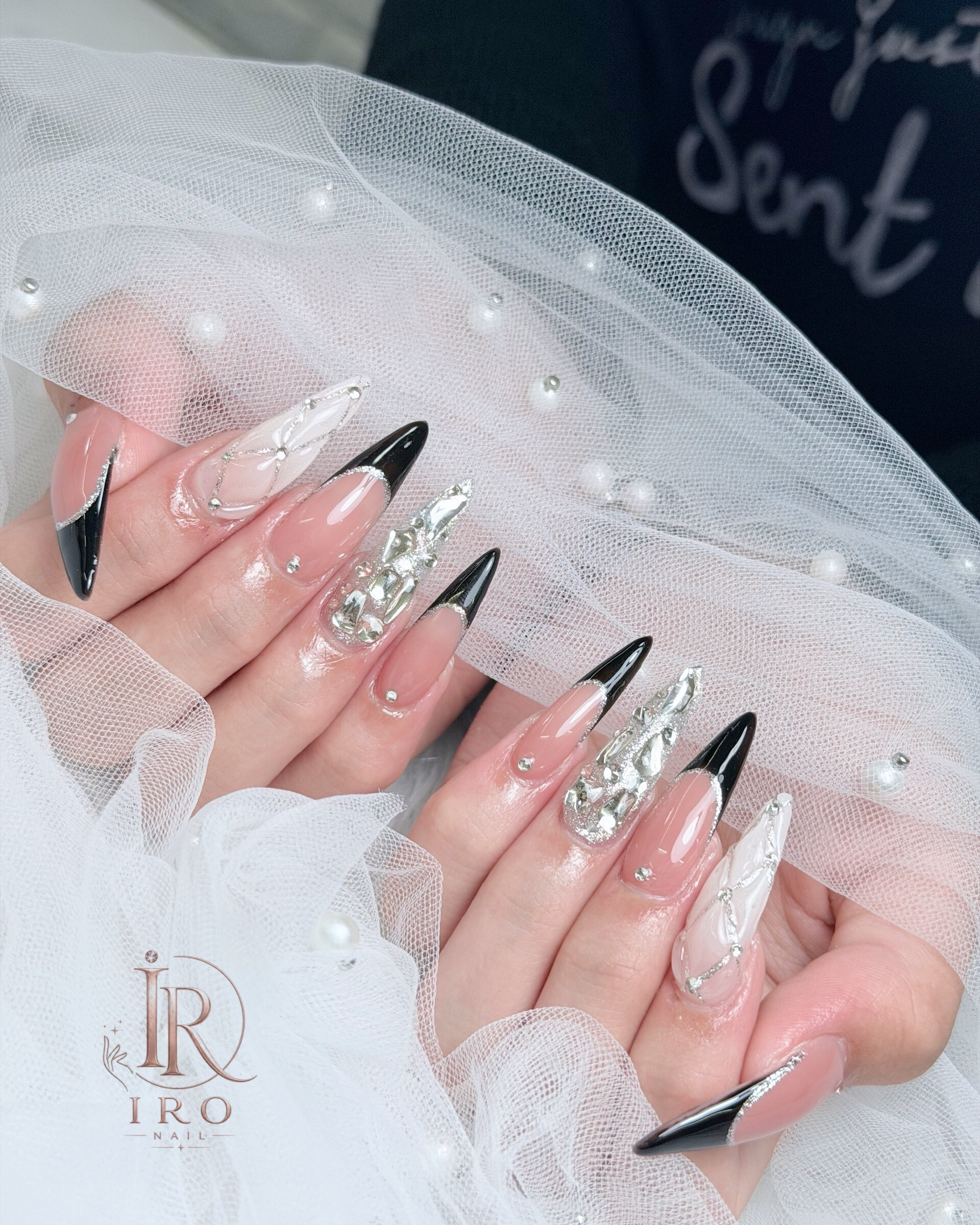 Iro.nail.