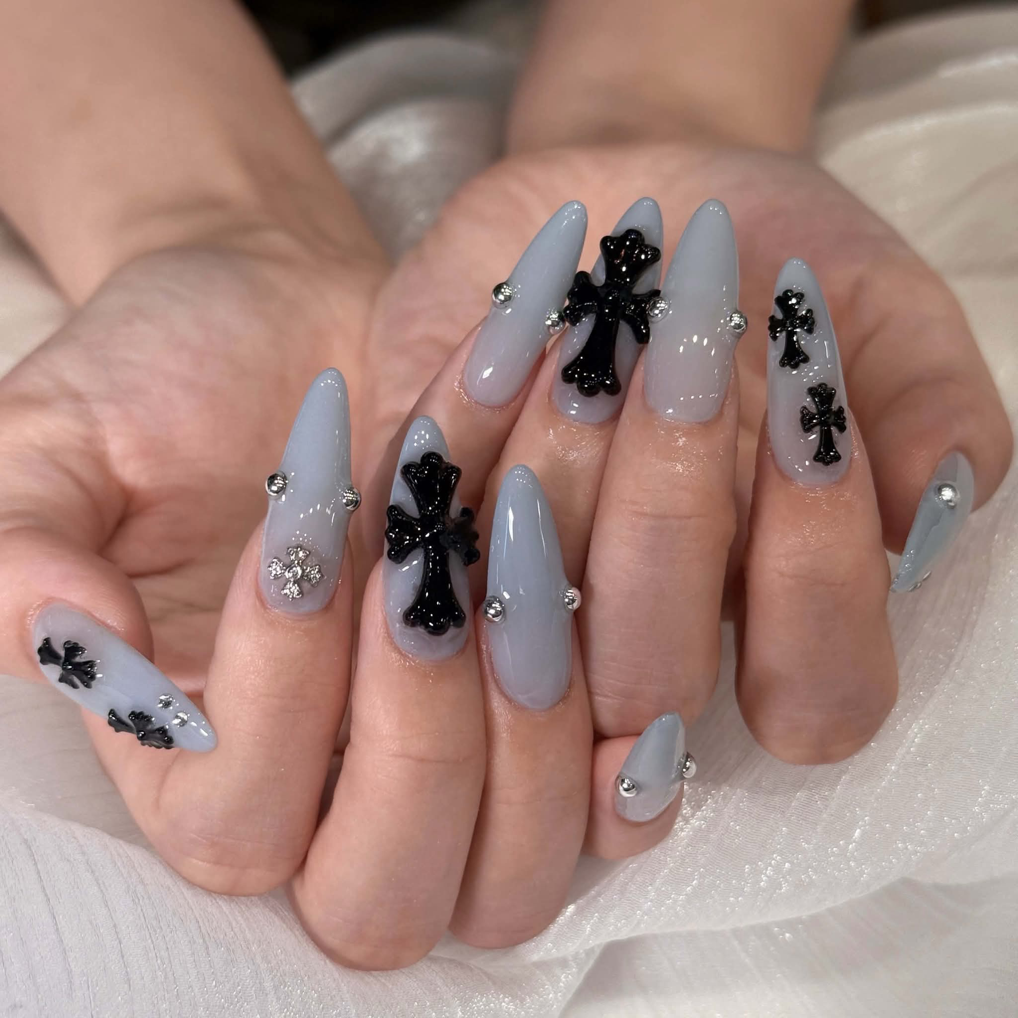 NAILS168_AN