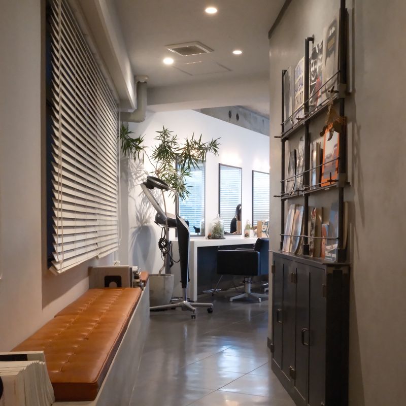 L&Co. BY LUCKHAIR
