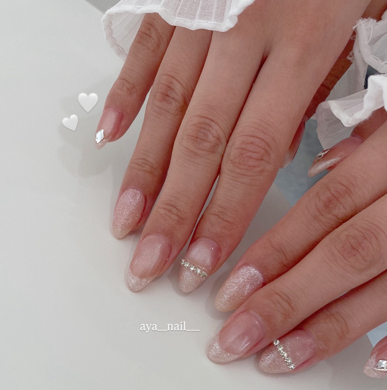 Lim_nail.aya