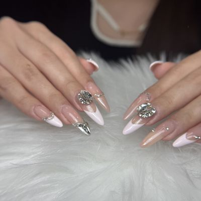 【フレンチ➕チップ長さ出し】(ベースカラー付)