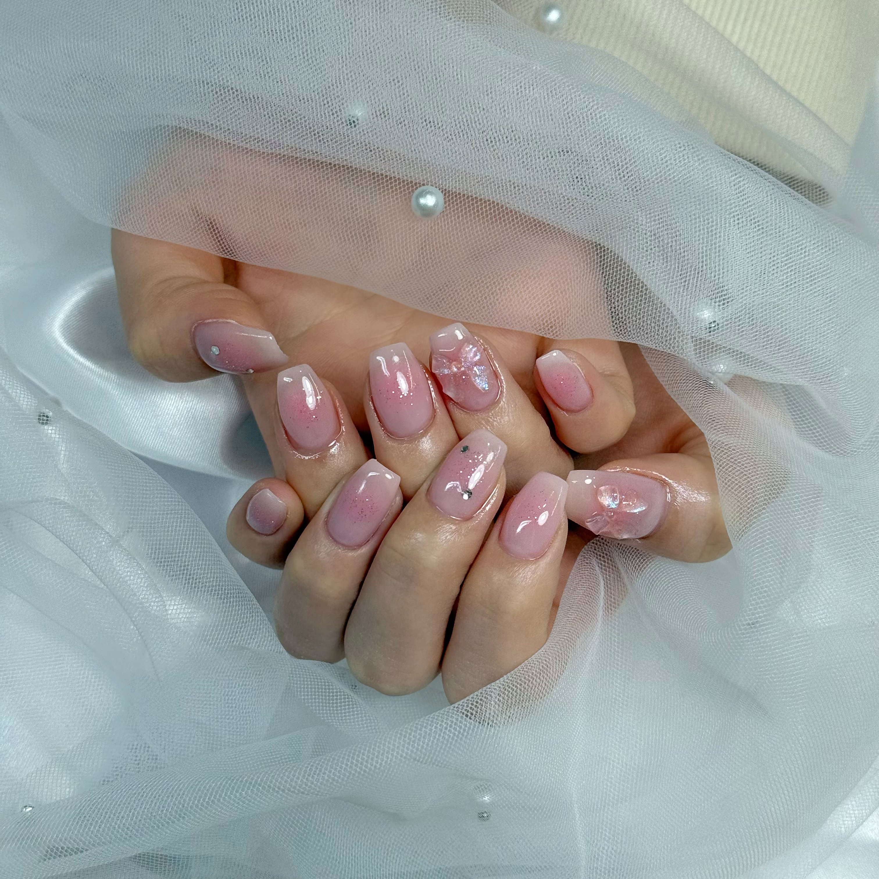 nail_by_lit