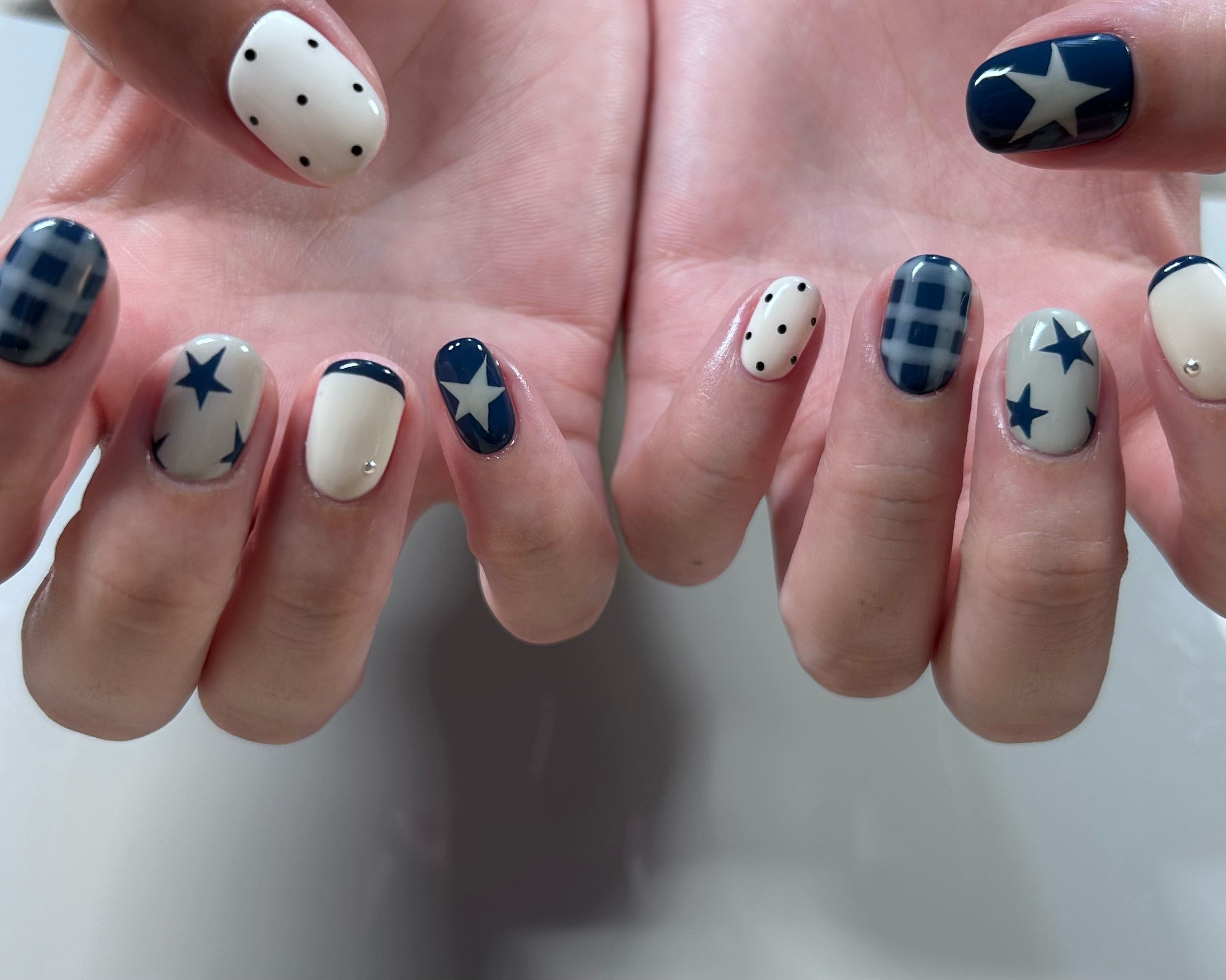 reheur._.nail