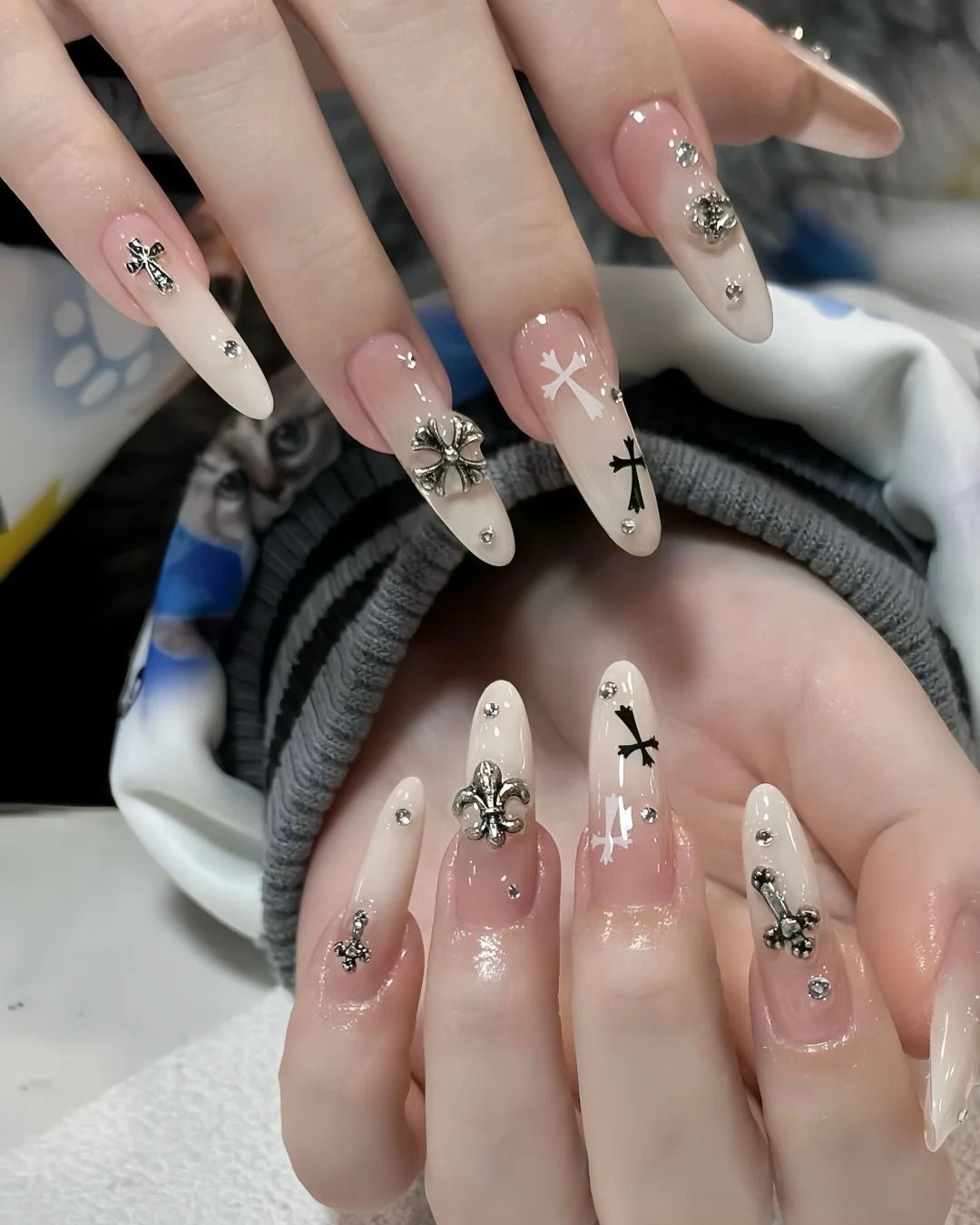 Lana_nailartstudio_Hana