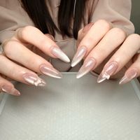 RosieNail_staff