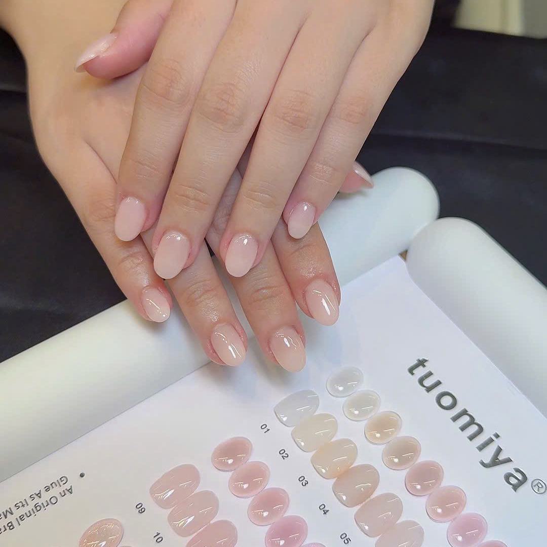 Berry_nails