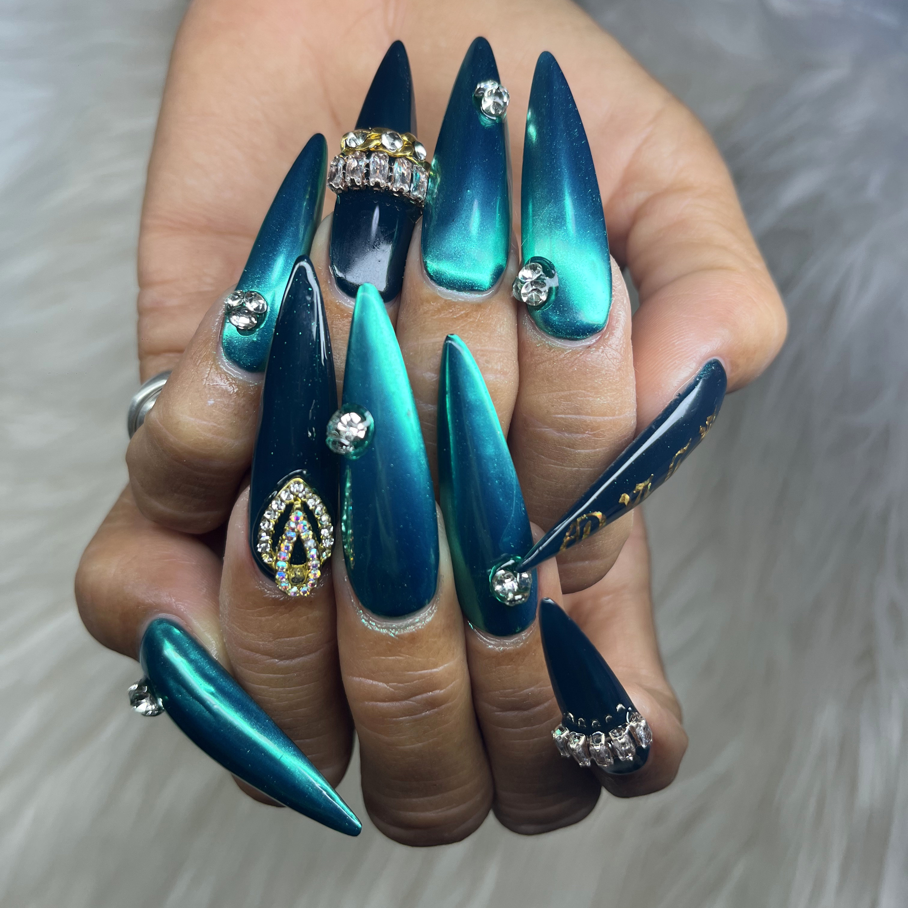 nail.room.amery