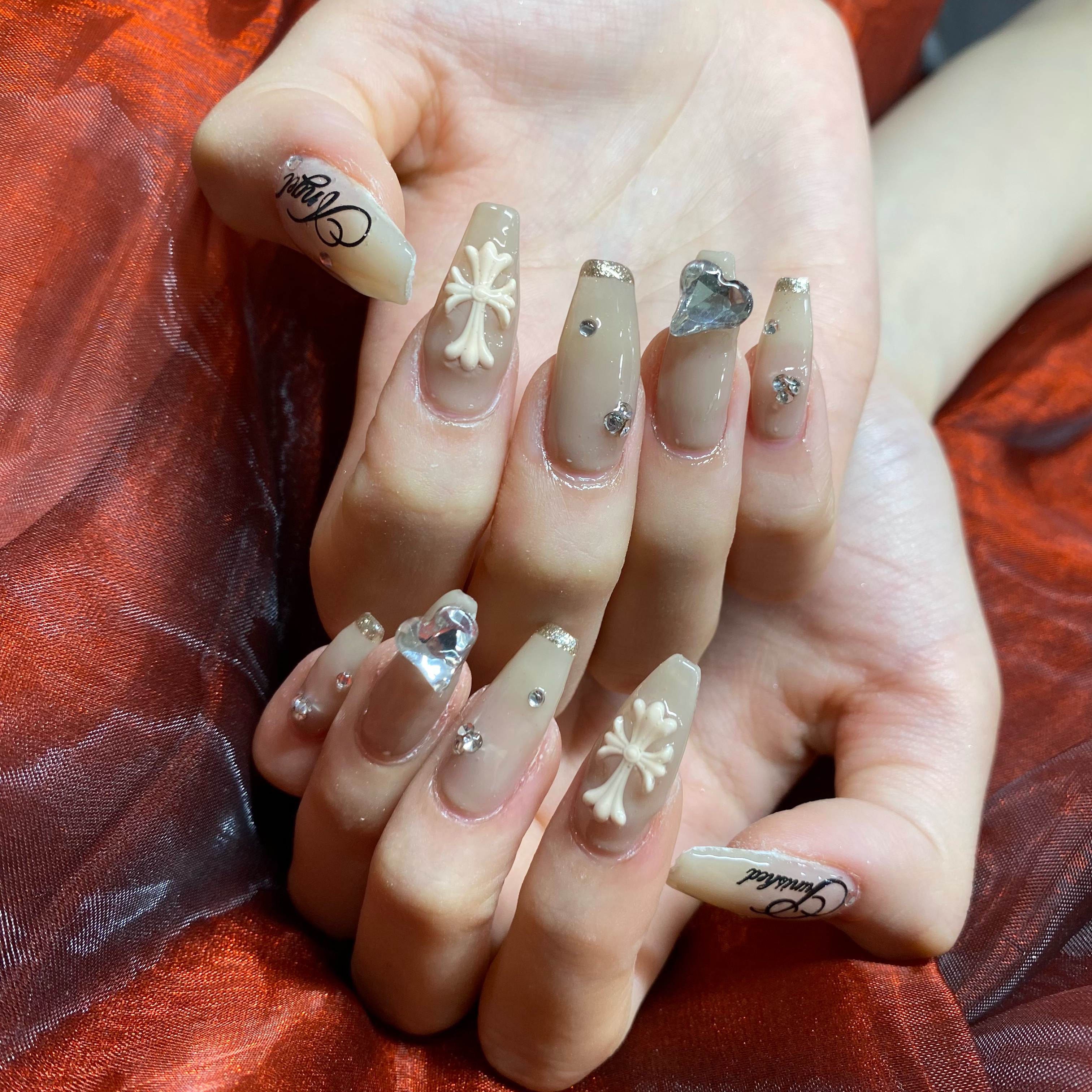 nnka.nail