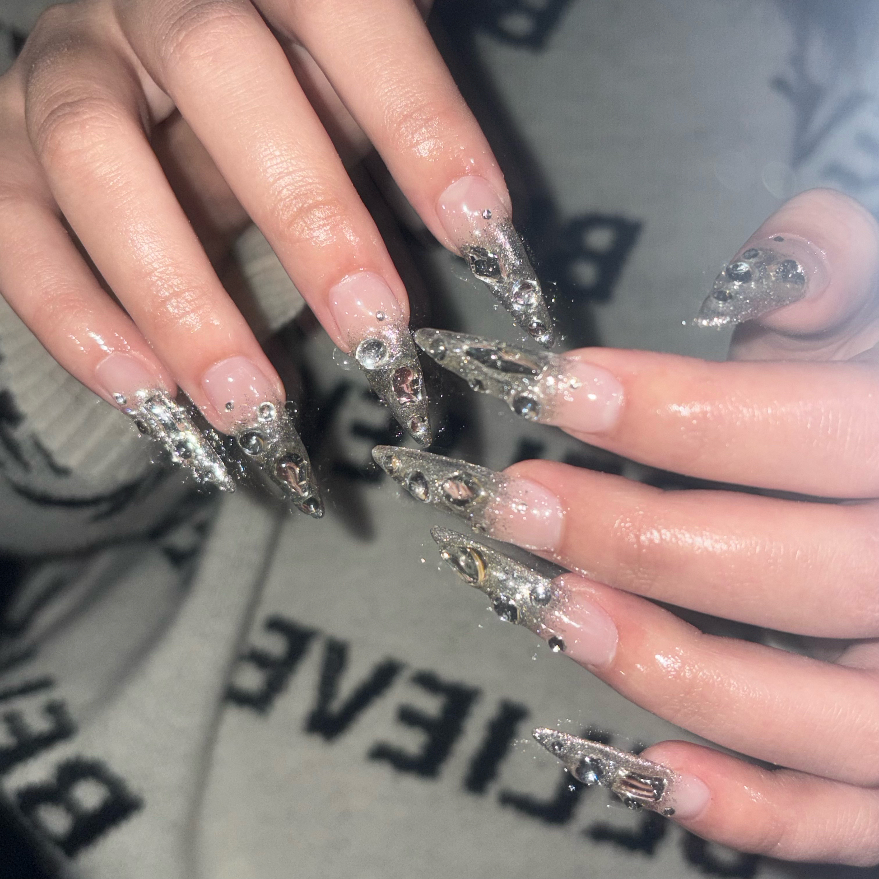 Rhechi_nail