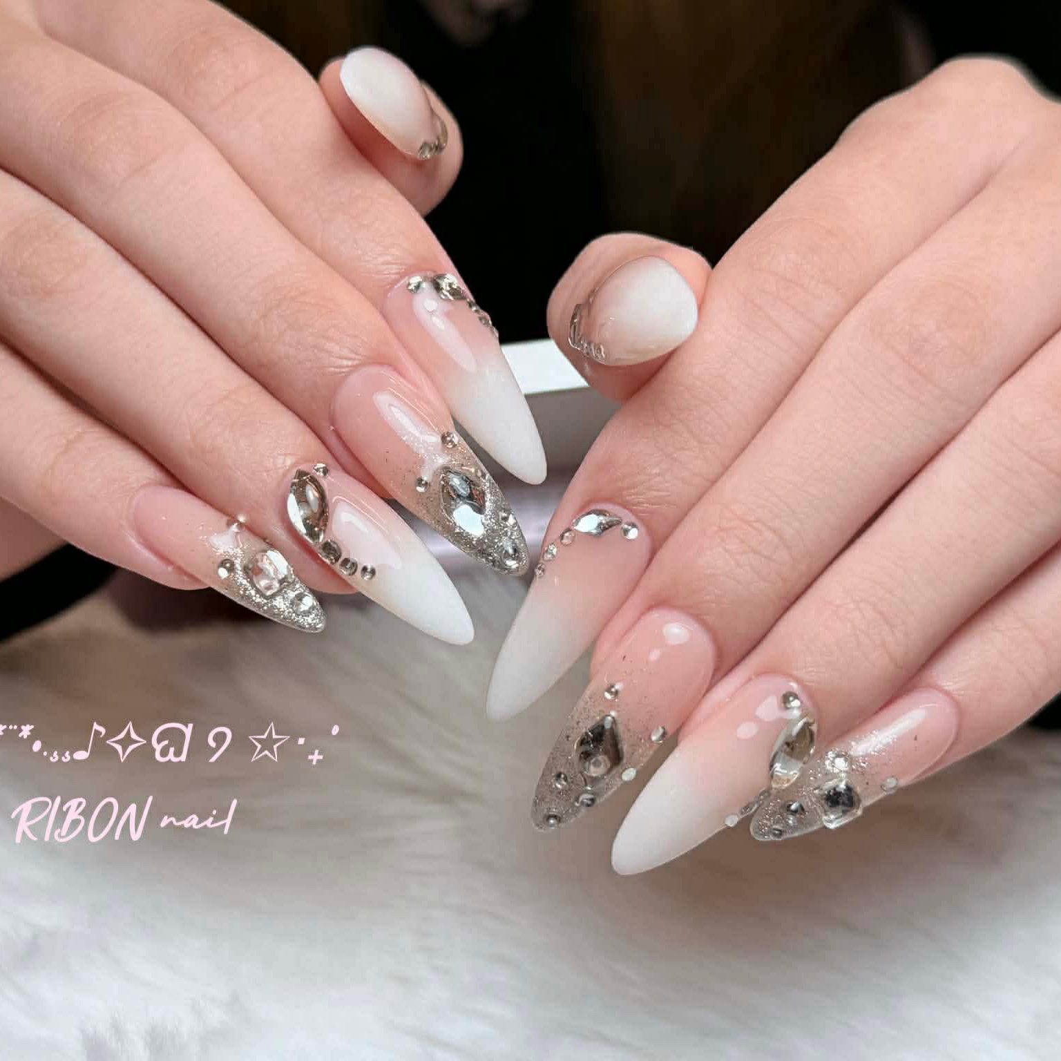 Hine_RibonNail