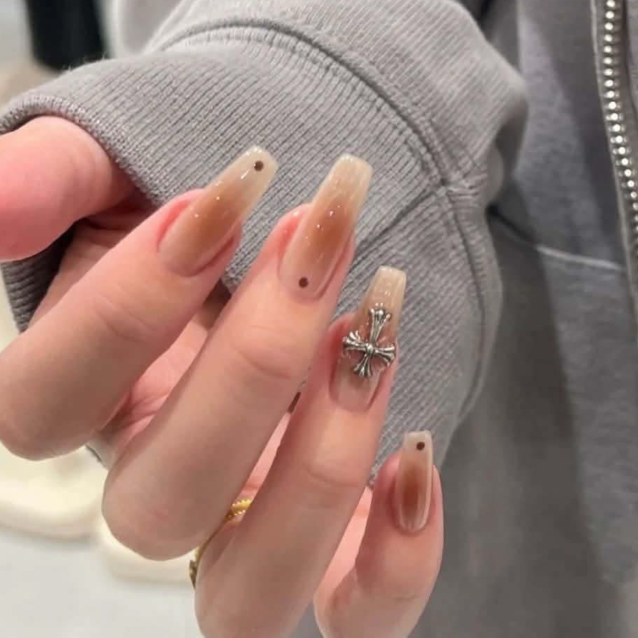 Punn_Nail