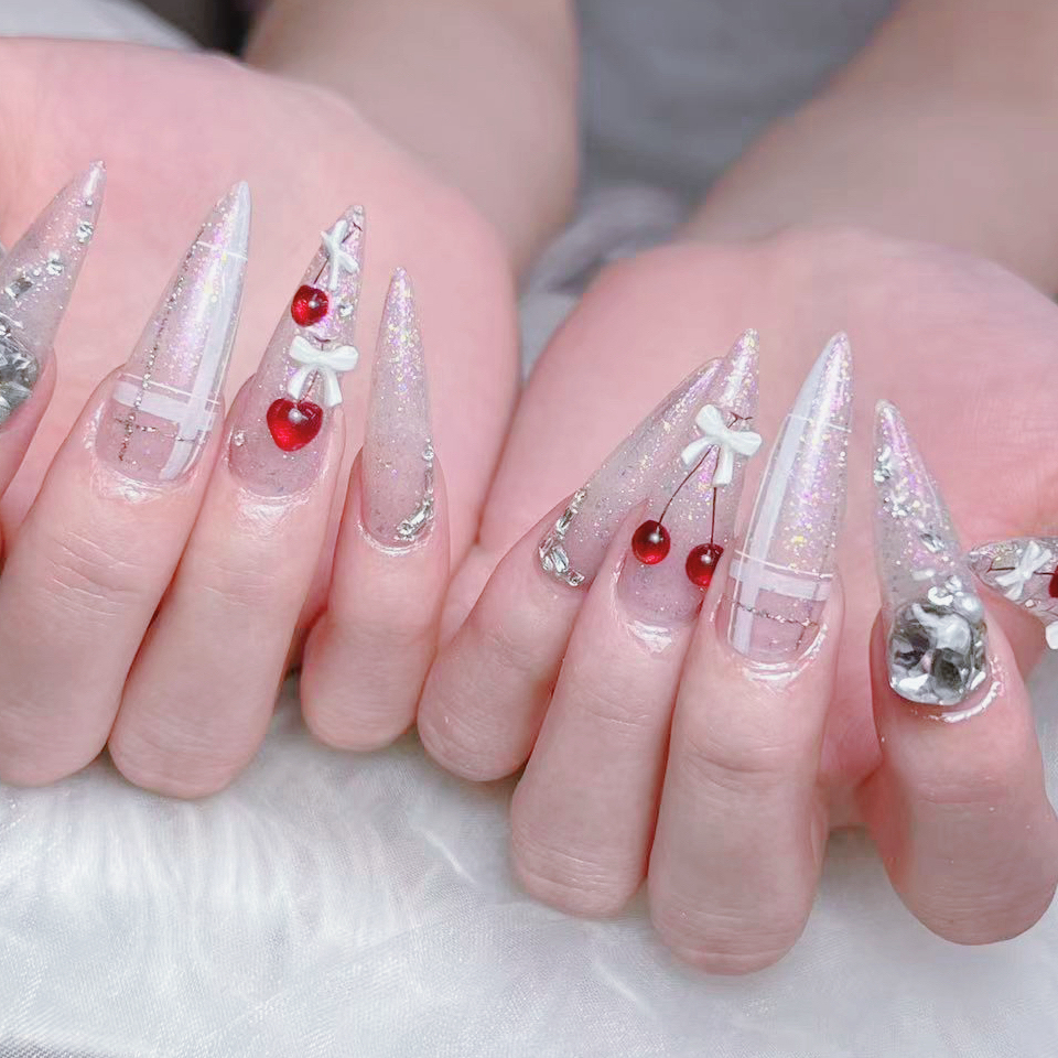 Bloom_Nail