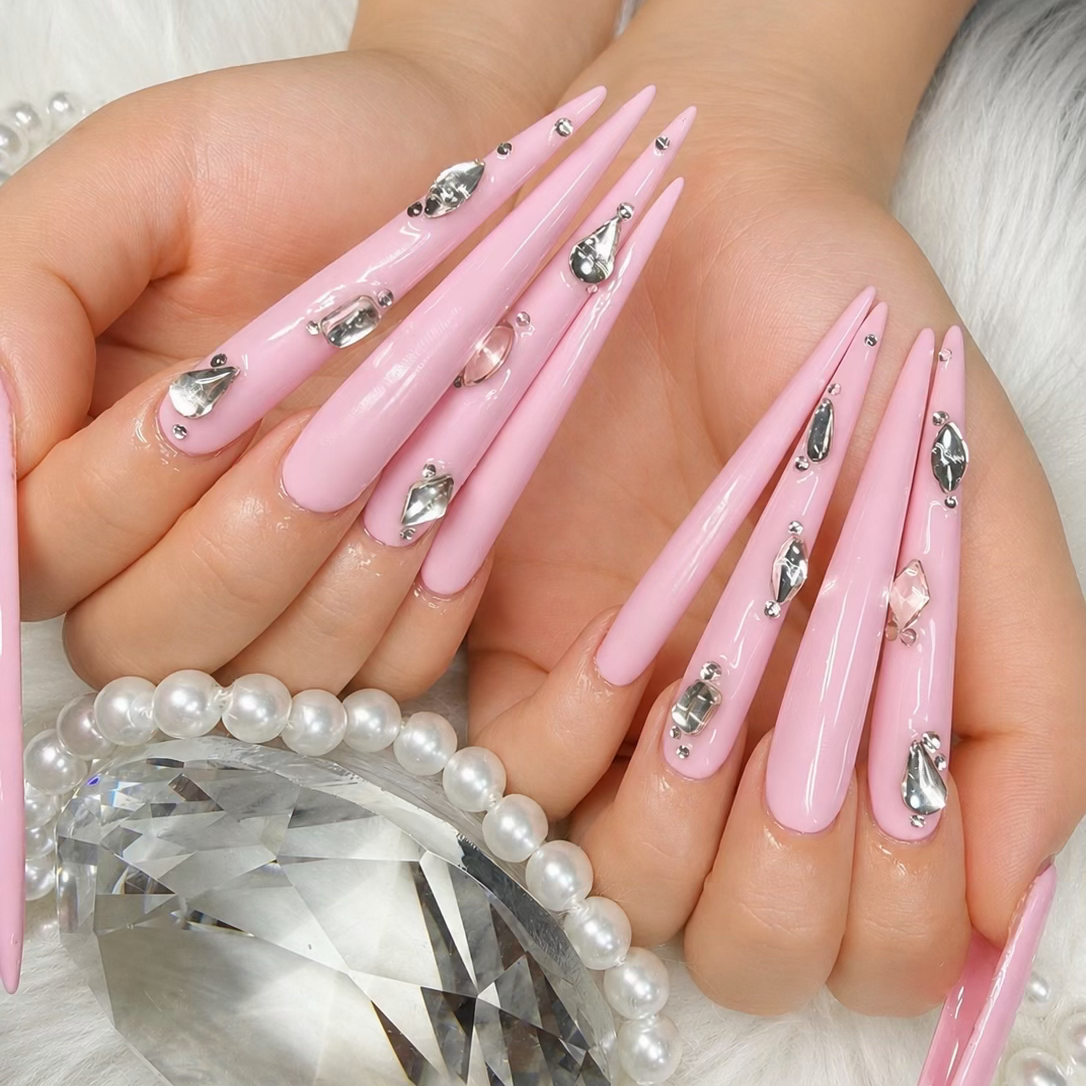 Chan_nails