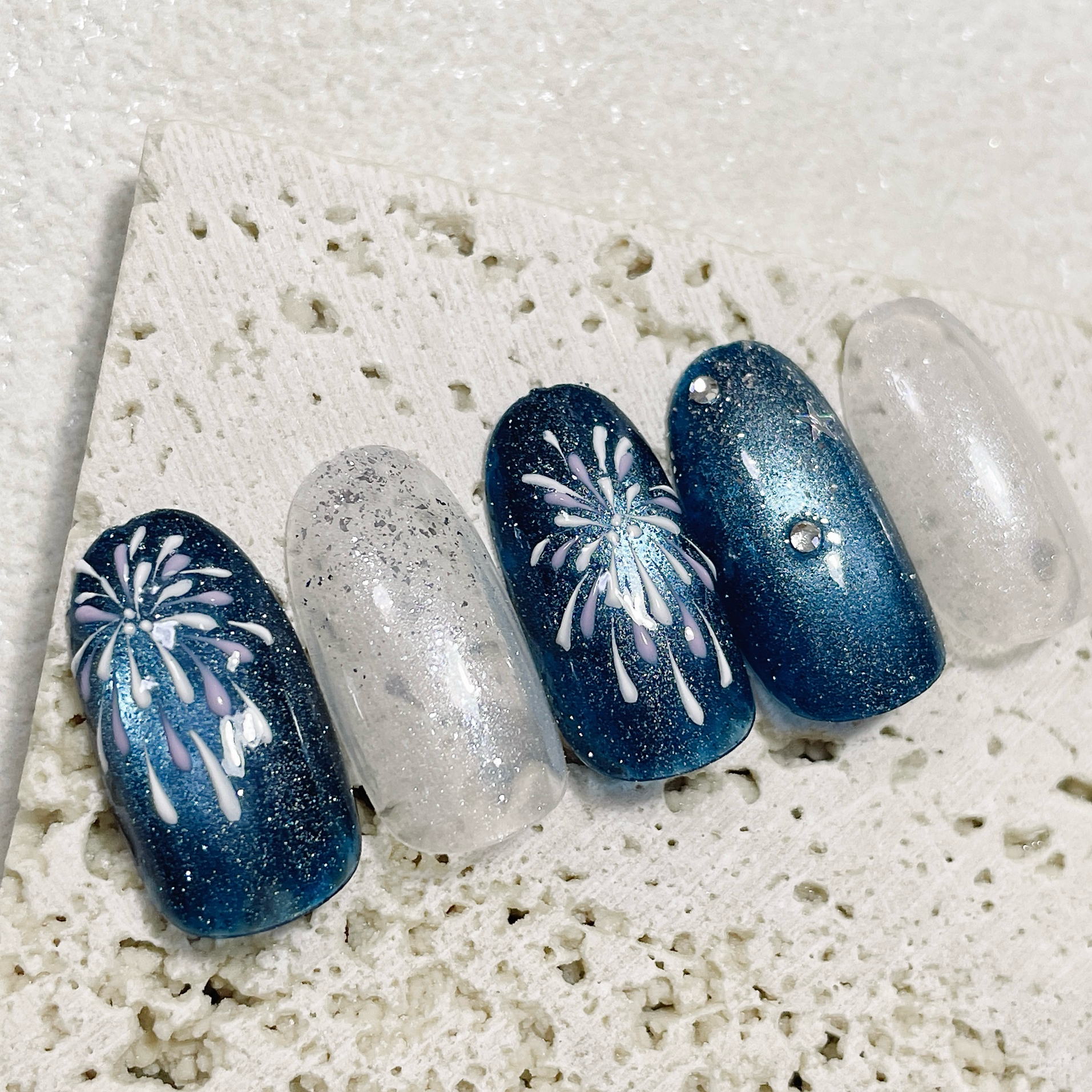 kiki_nail