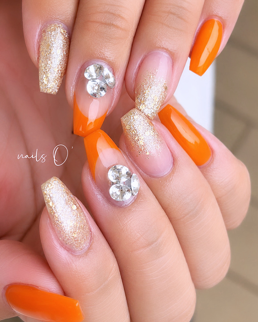 nailsO