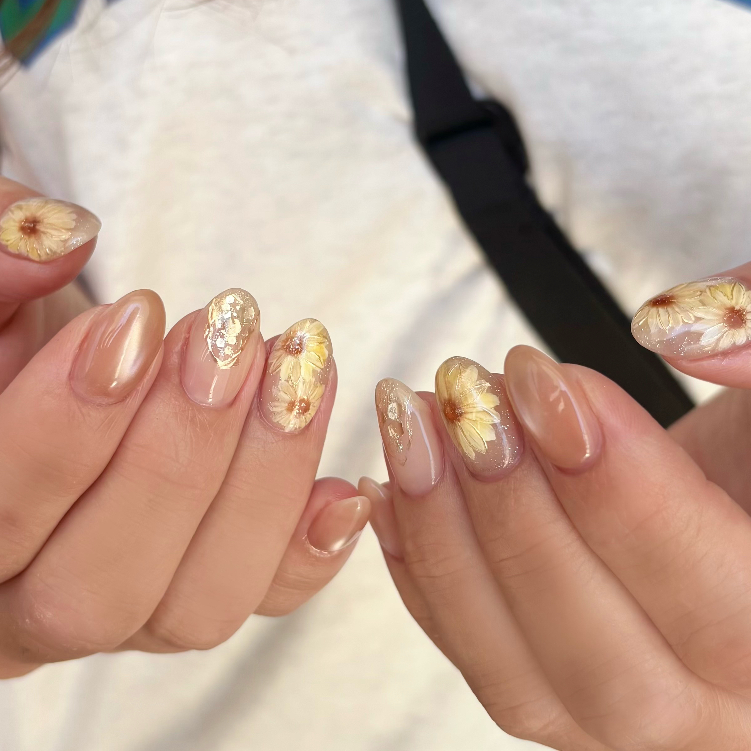 flore__nail
