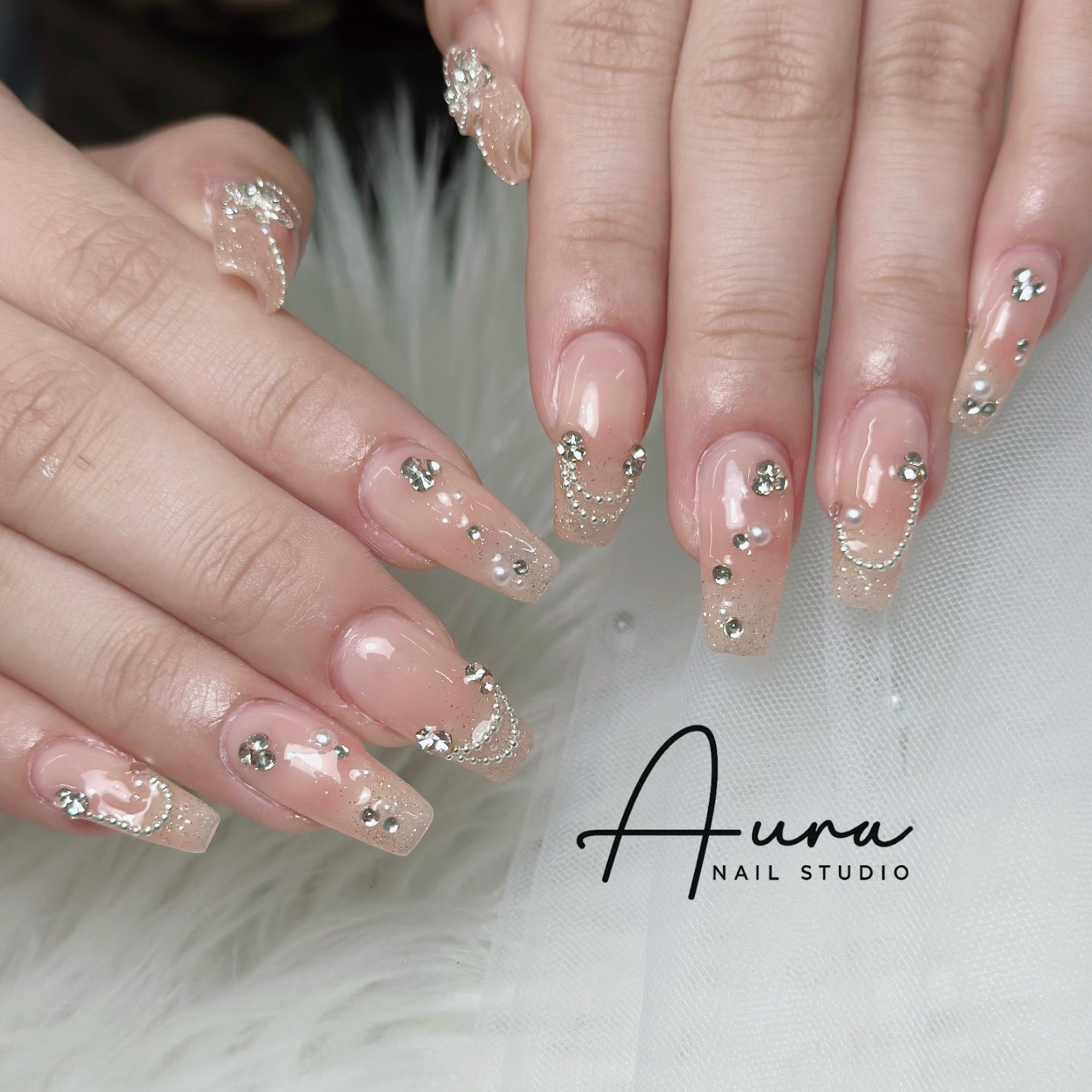 Aura_Nail_Studio
