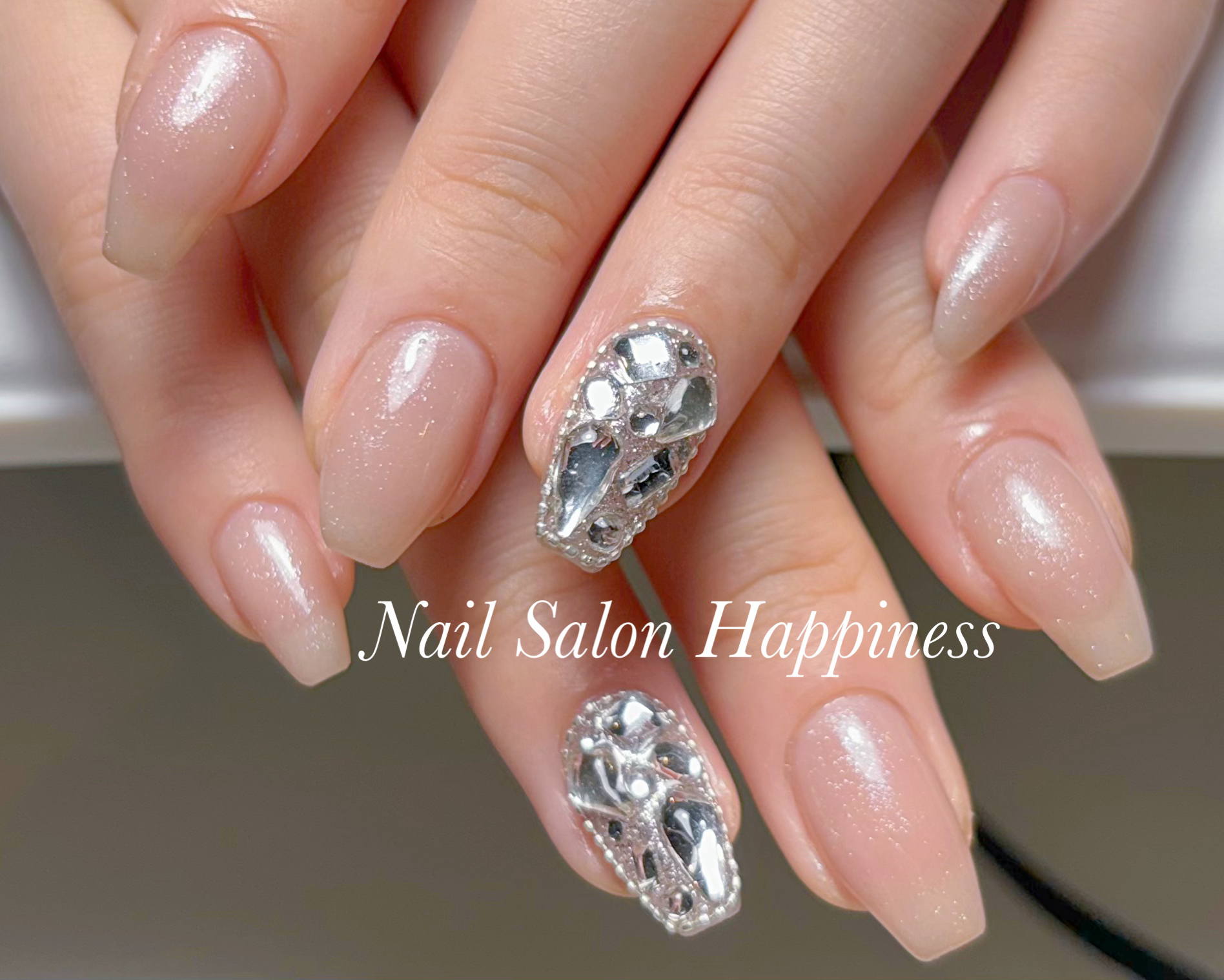 NailSalonHappiness.