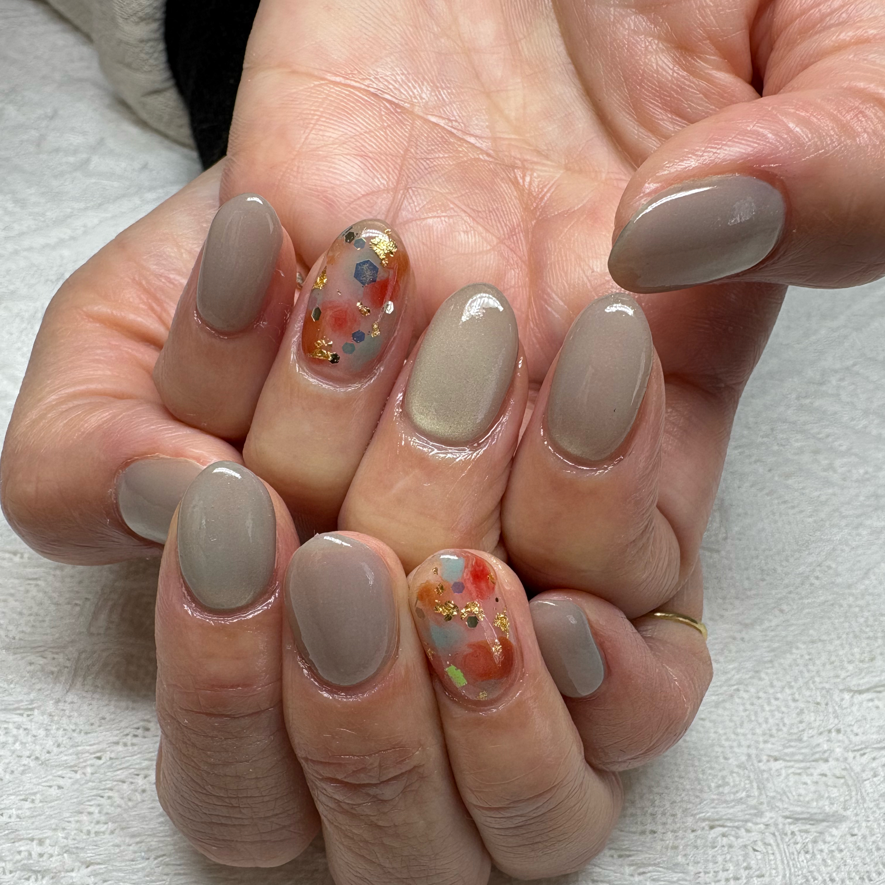 mikanails