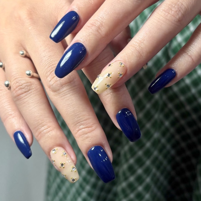 neouv_nail