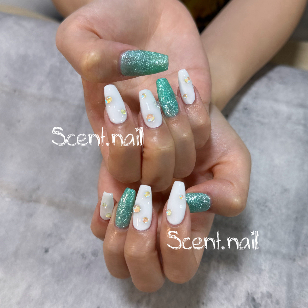 Scent.nail