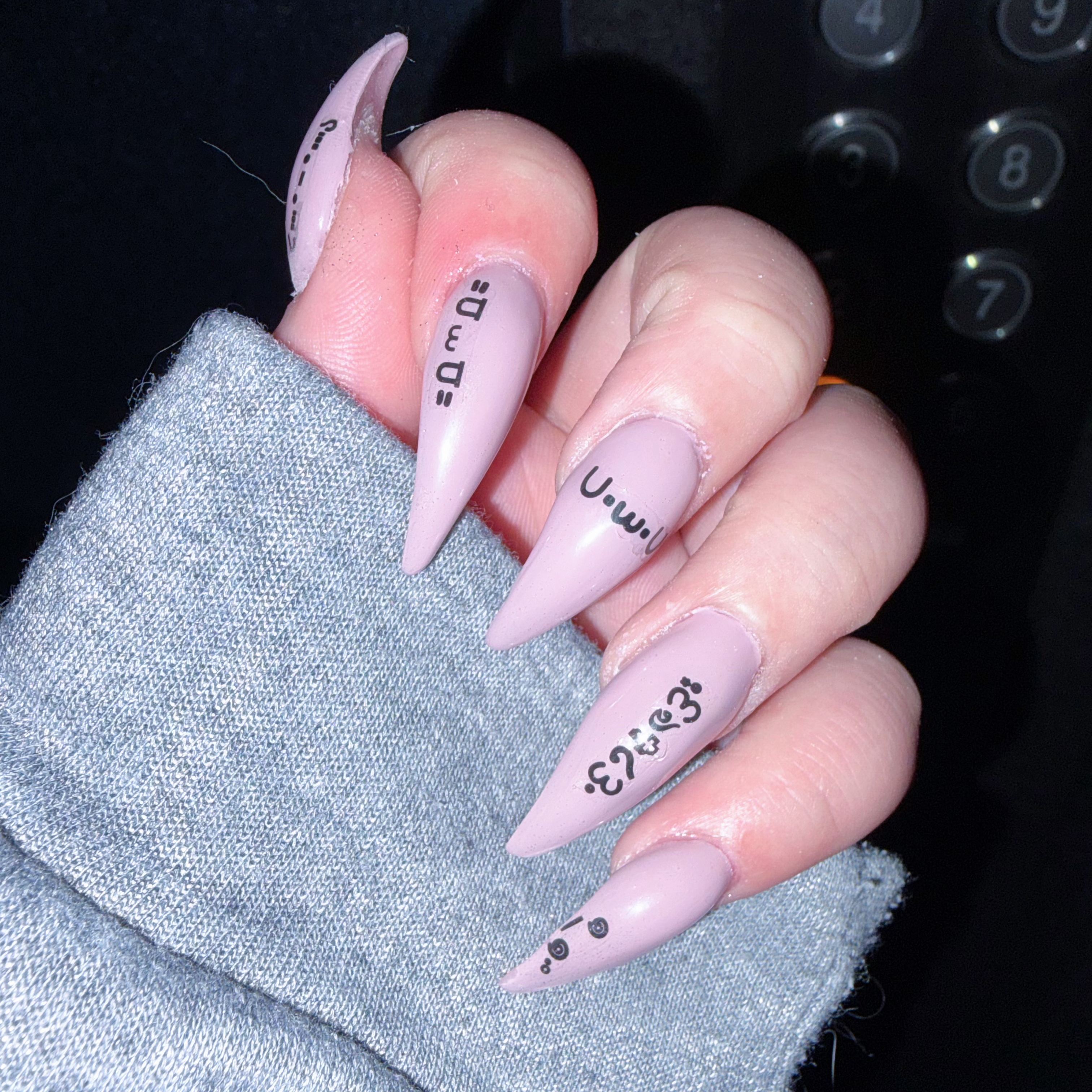 uyu_nail_idol.twinkle