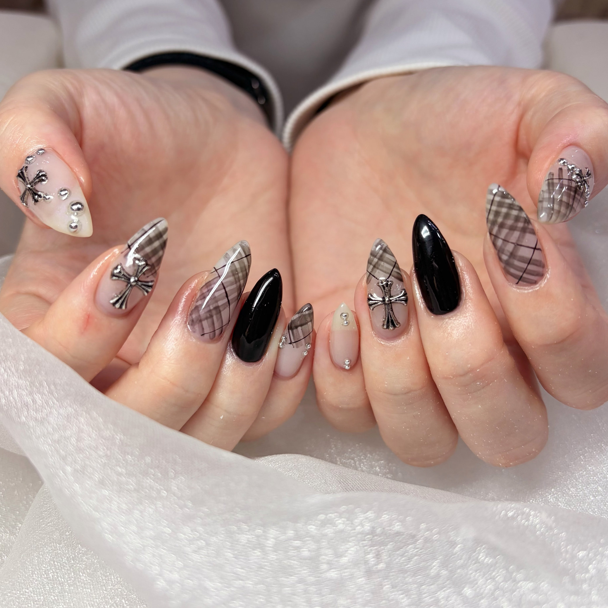 ynsyi_nail
