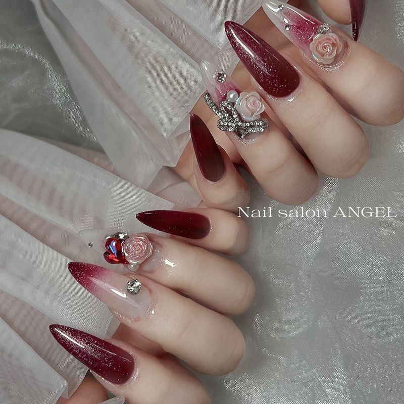 Nail salon. ANGEL