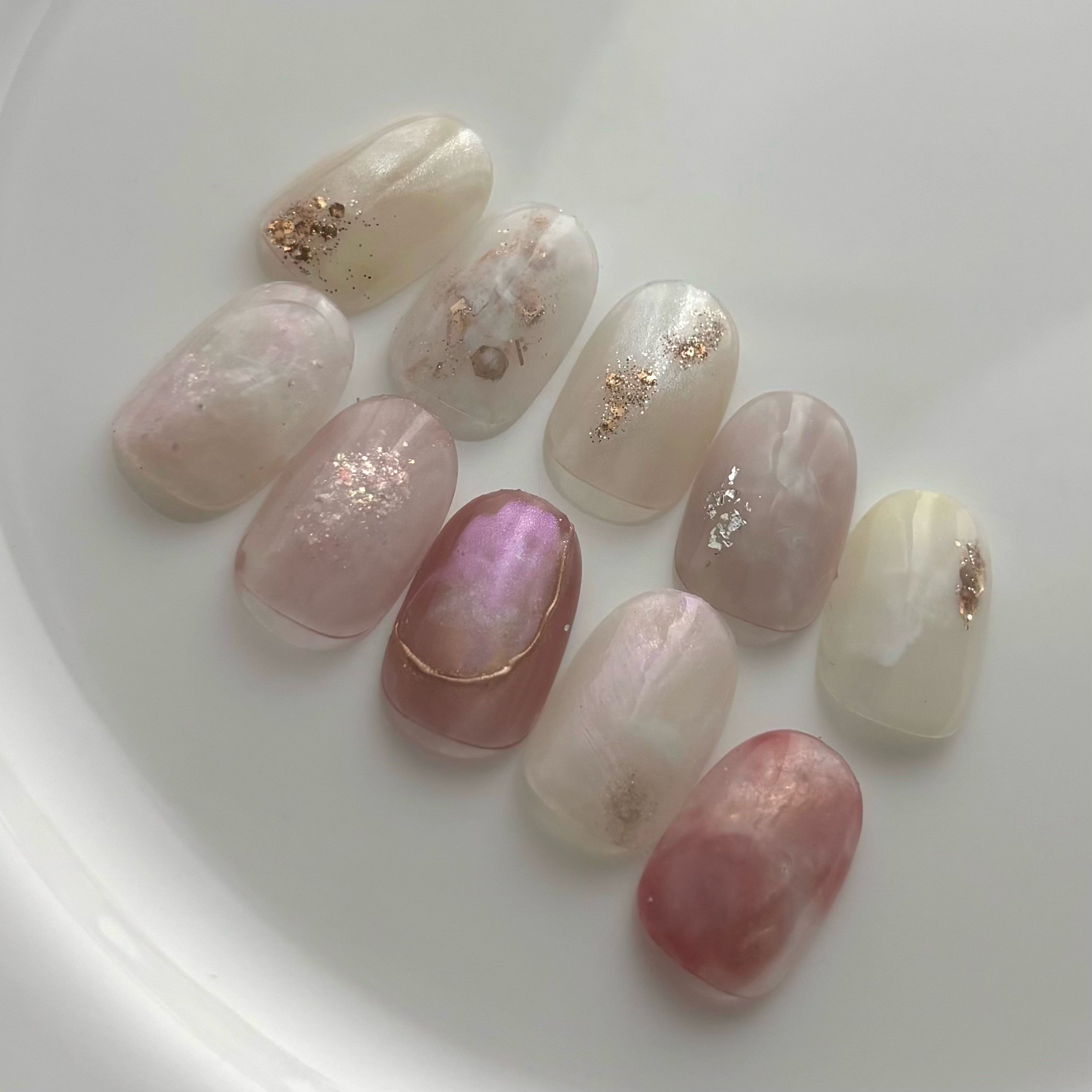 flore__nail