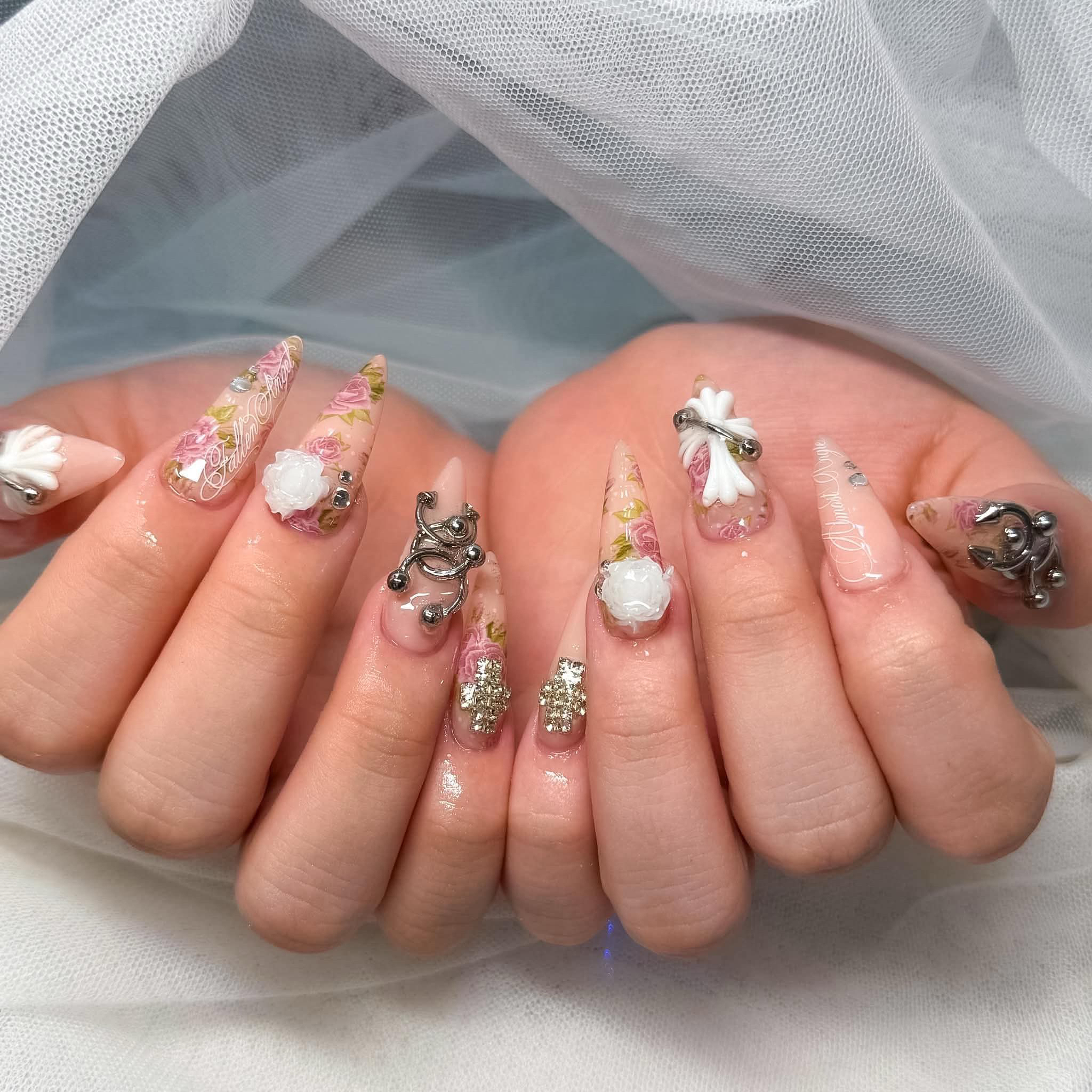 Nail_unichan