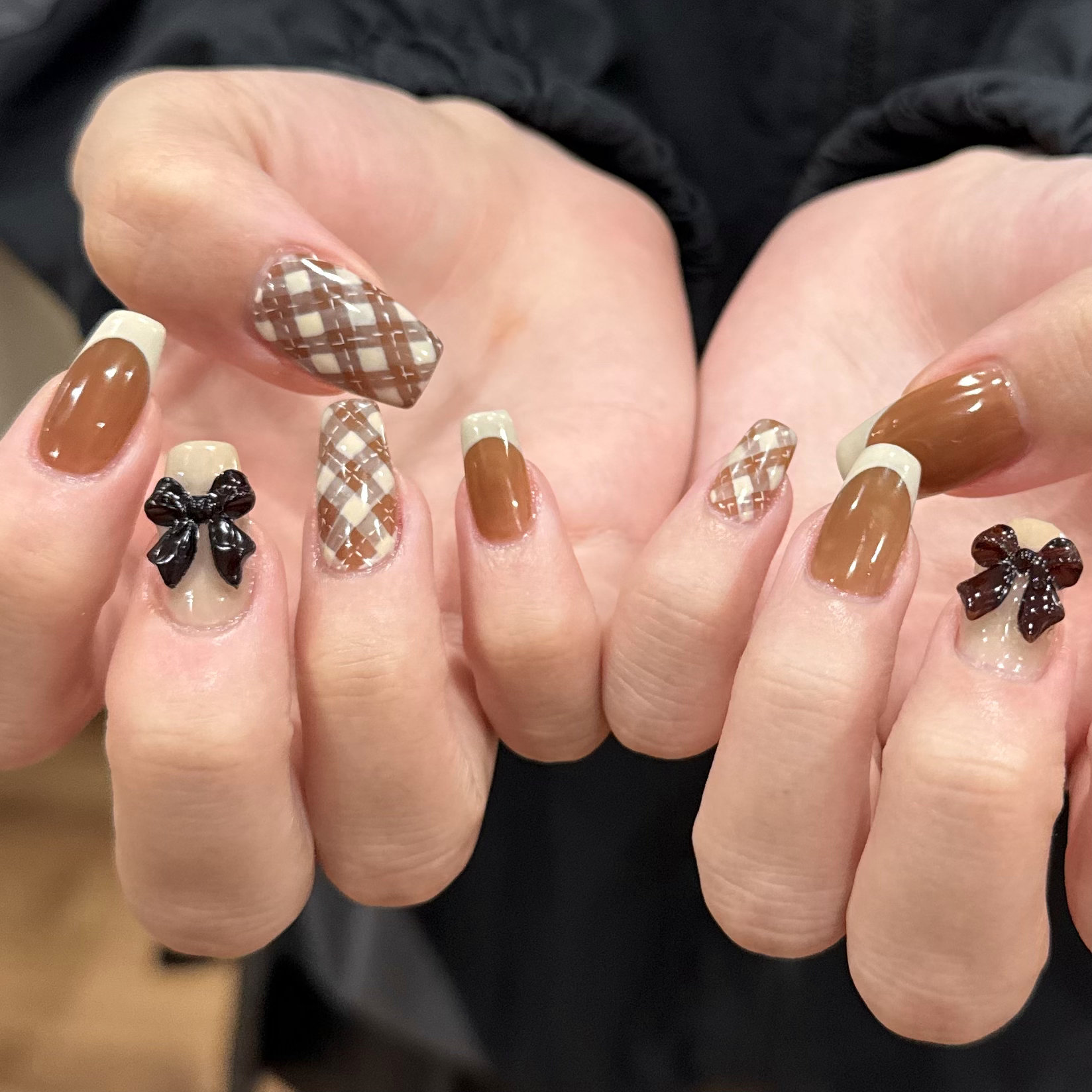 nail__ito