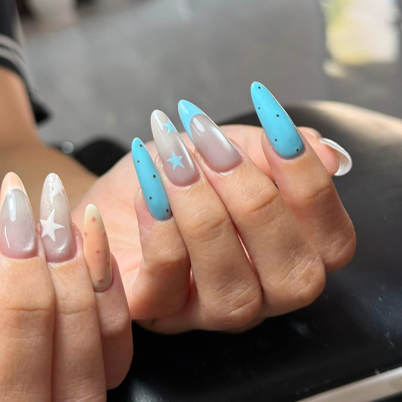 Mirai_Nails