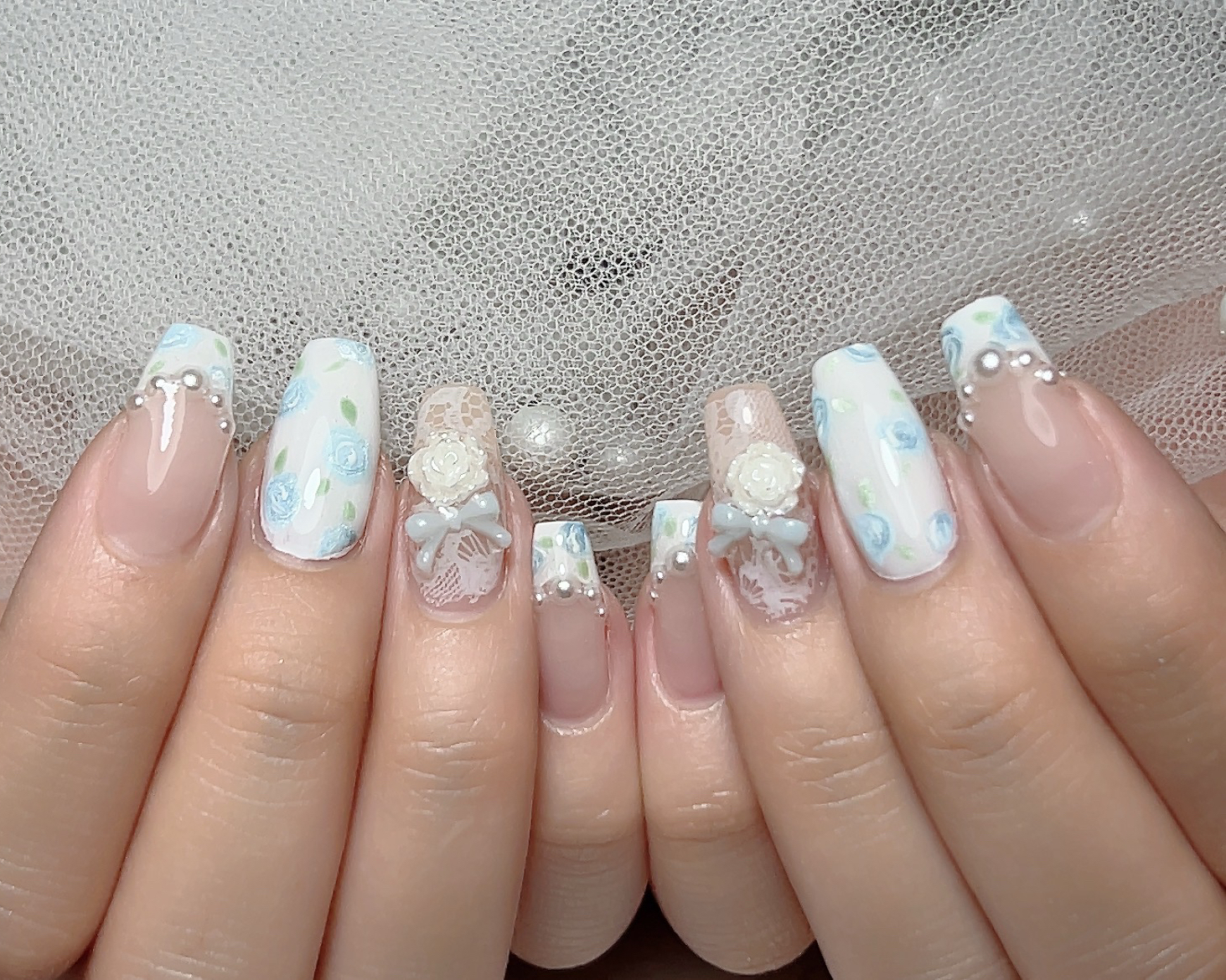 antique_rose.a