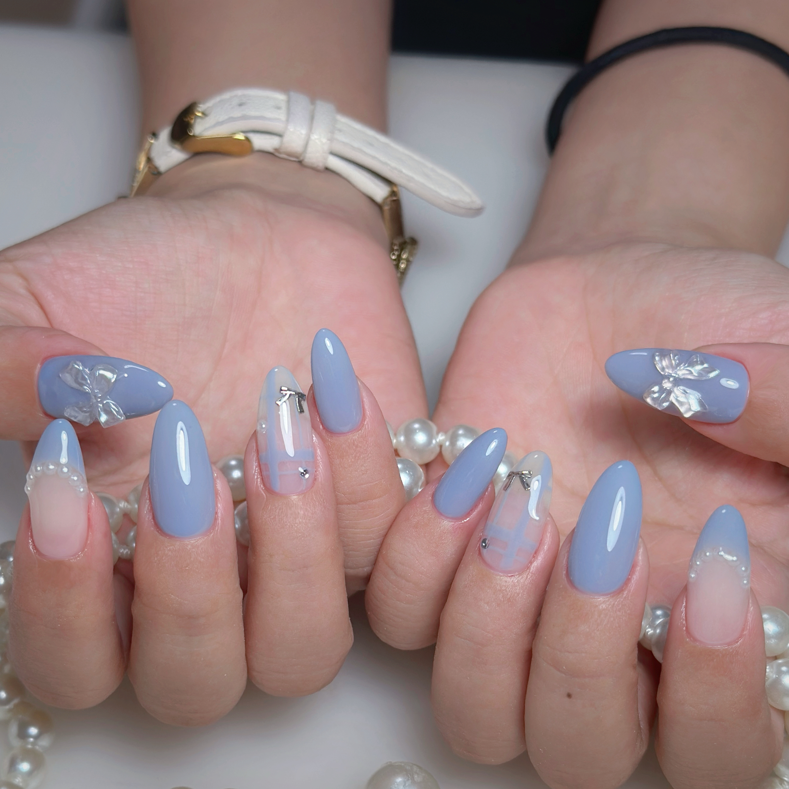 thumbs.up.nail