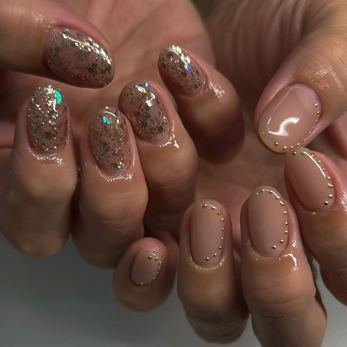 une_.nail