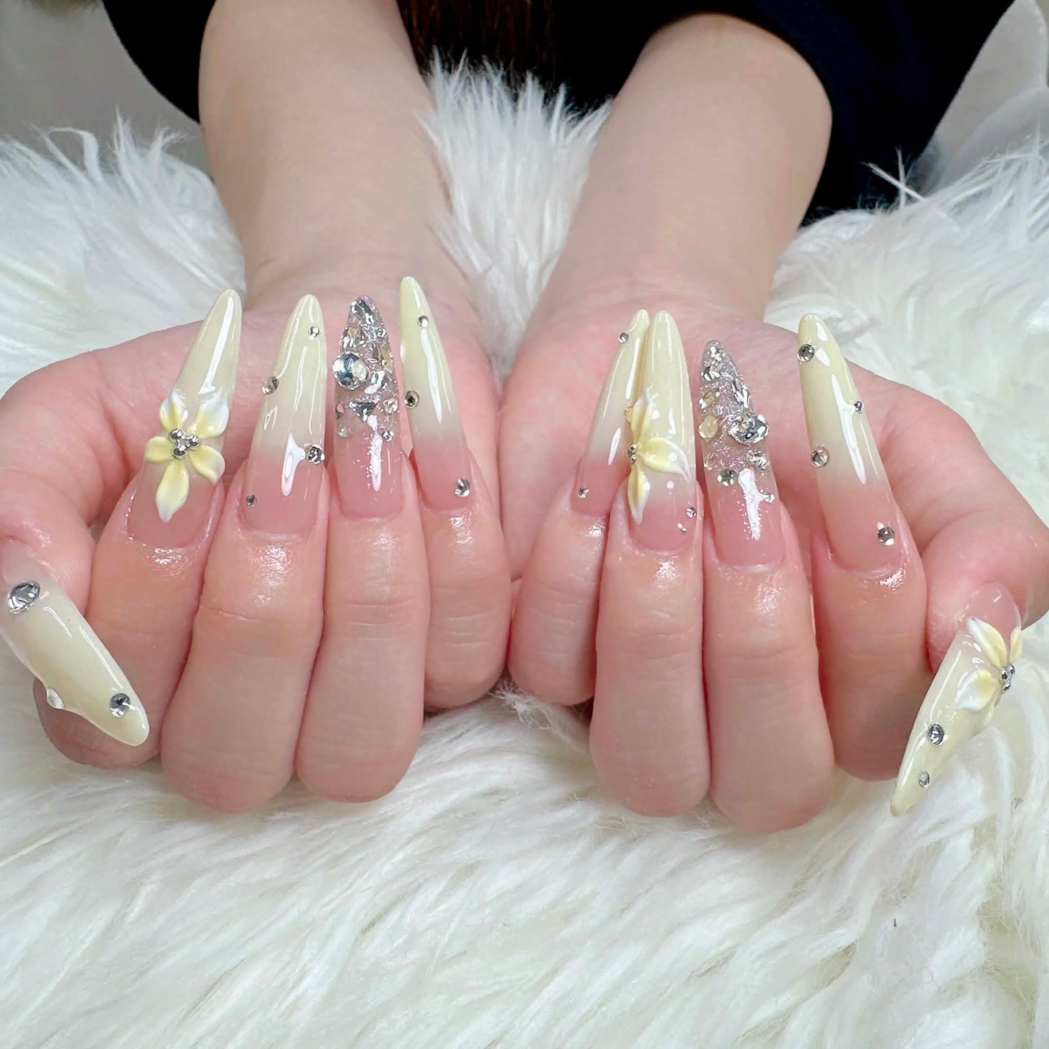 Umee_Nail