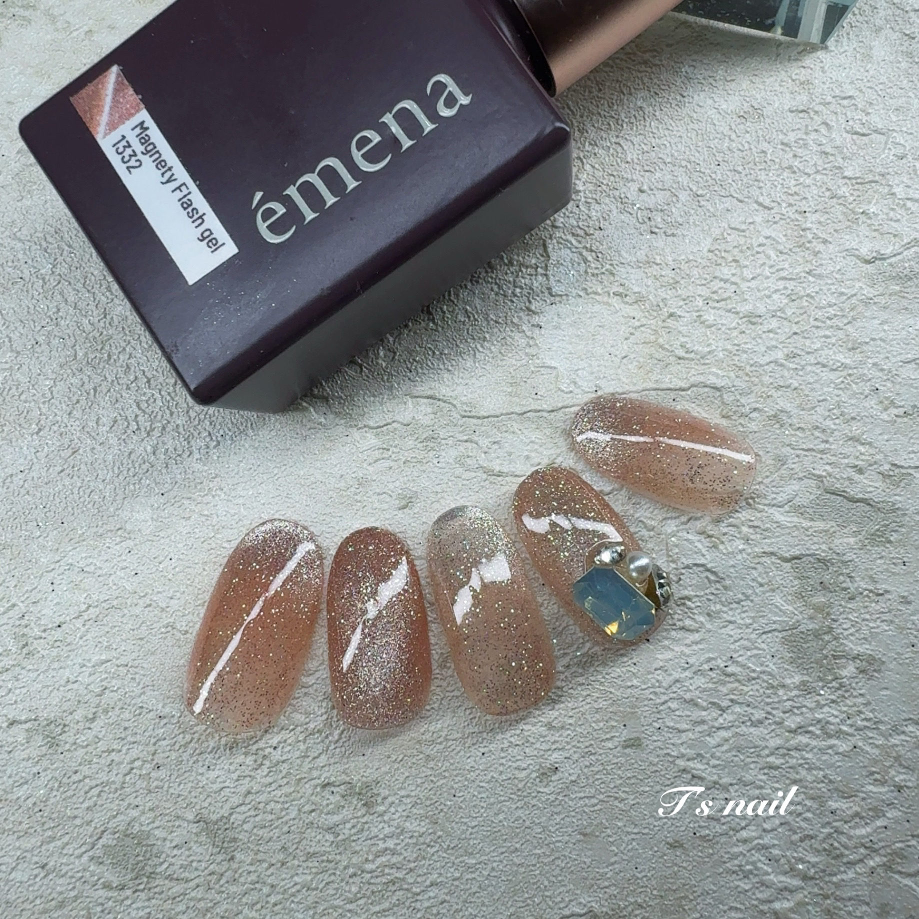 Ts_nail_
