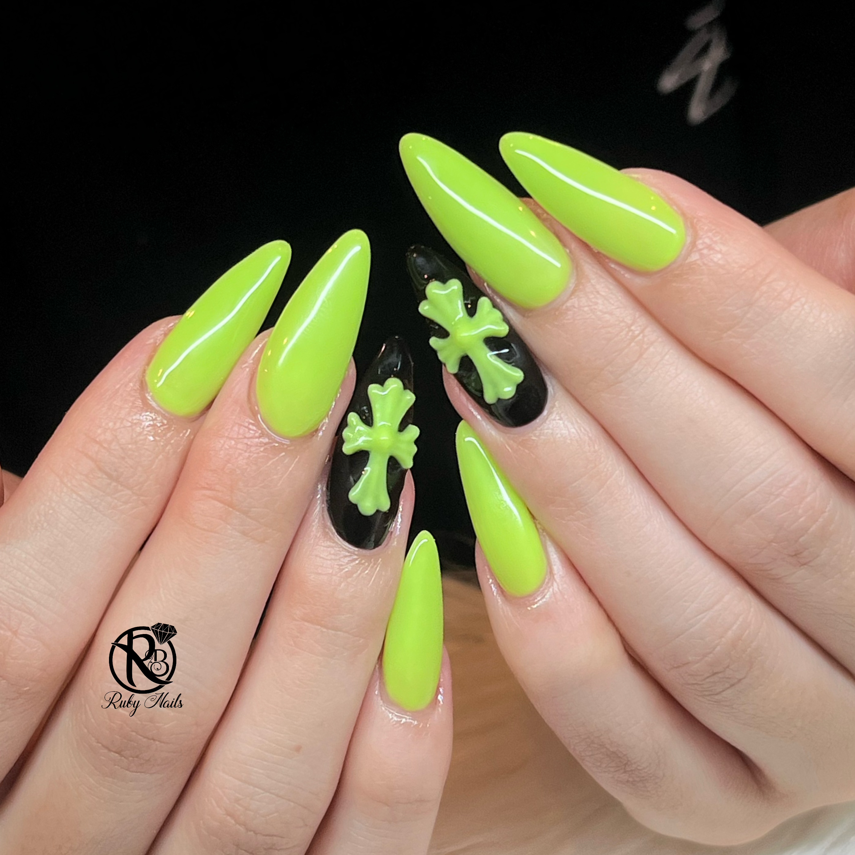 Myo_Ruby_nail