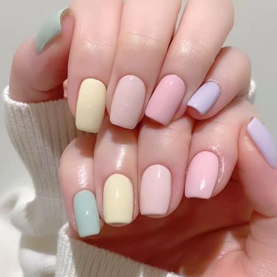 * ジェルネイル 💅
オフがある場合は、35〜45分ほどお時間をいただきます。