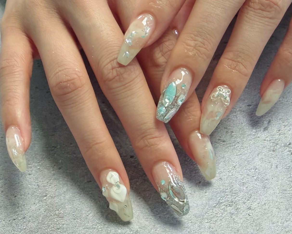 ami_trunail