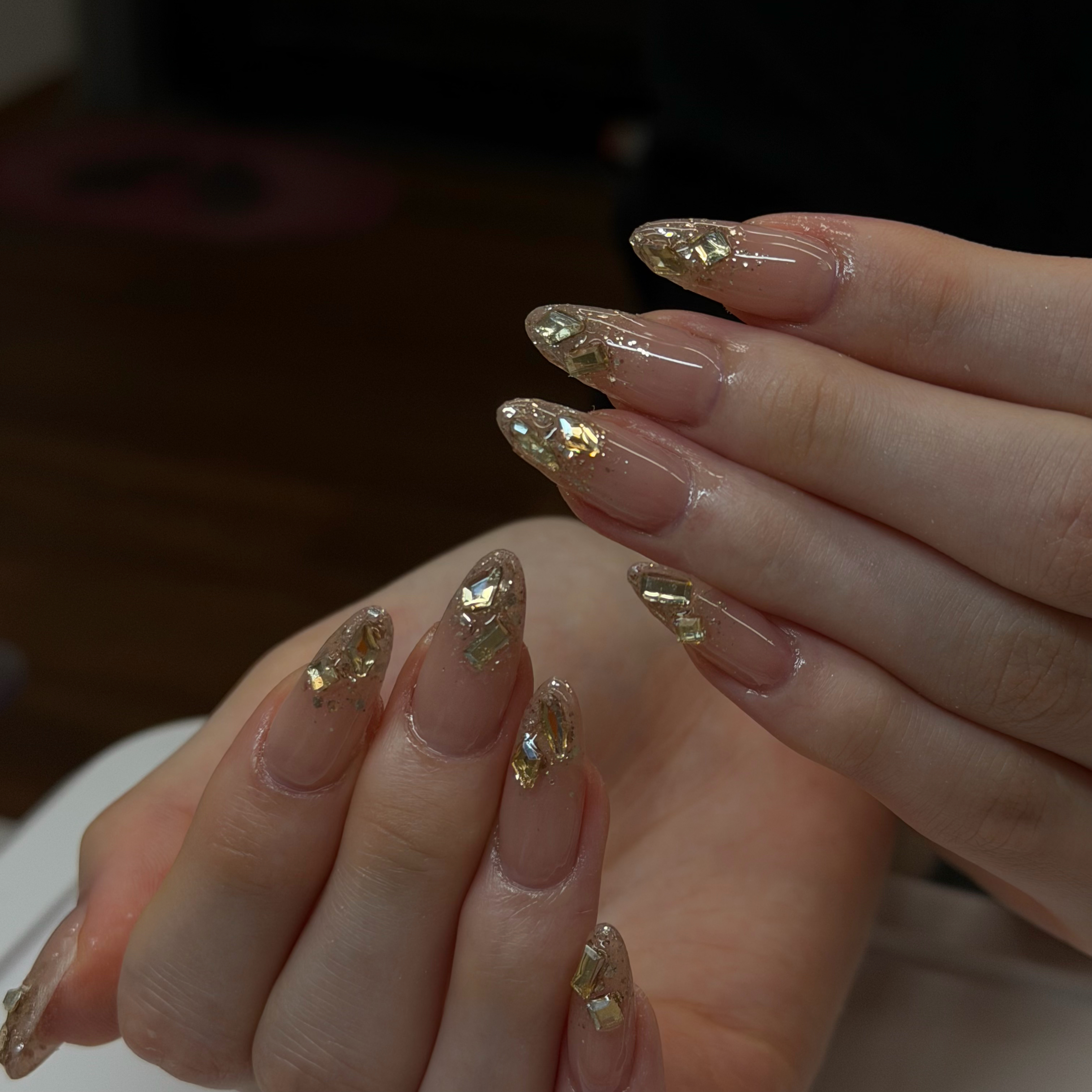 Nail_aina0