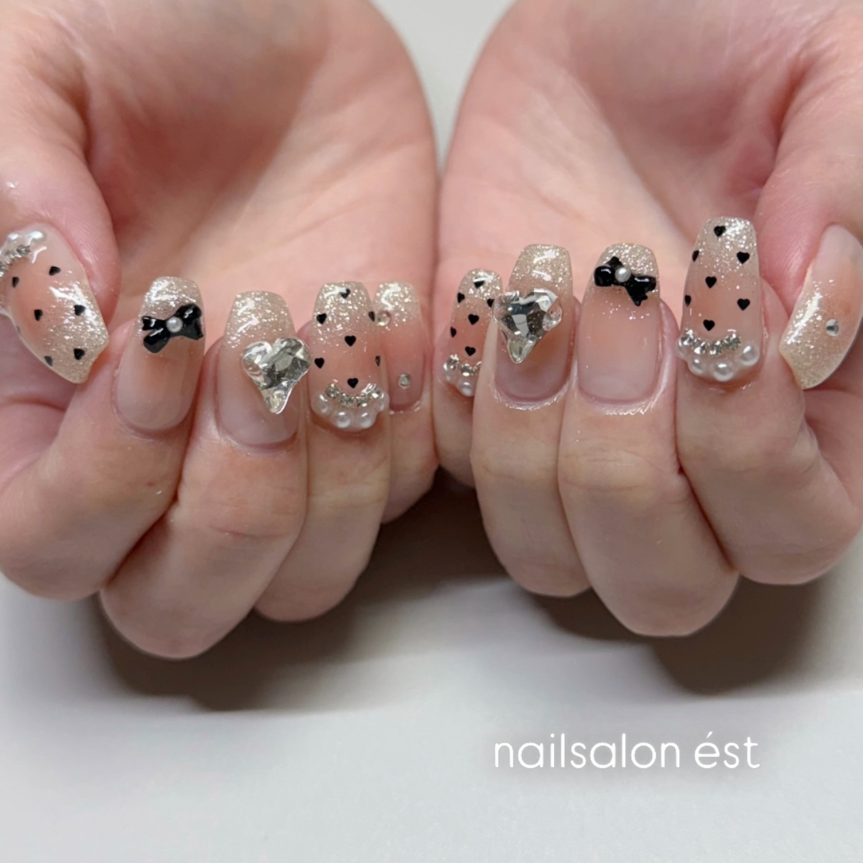 nail_est