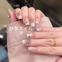 Yuna_nail.