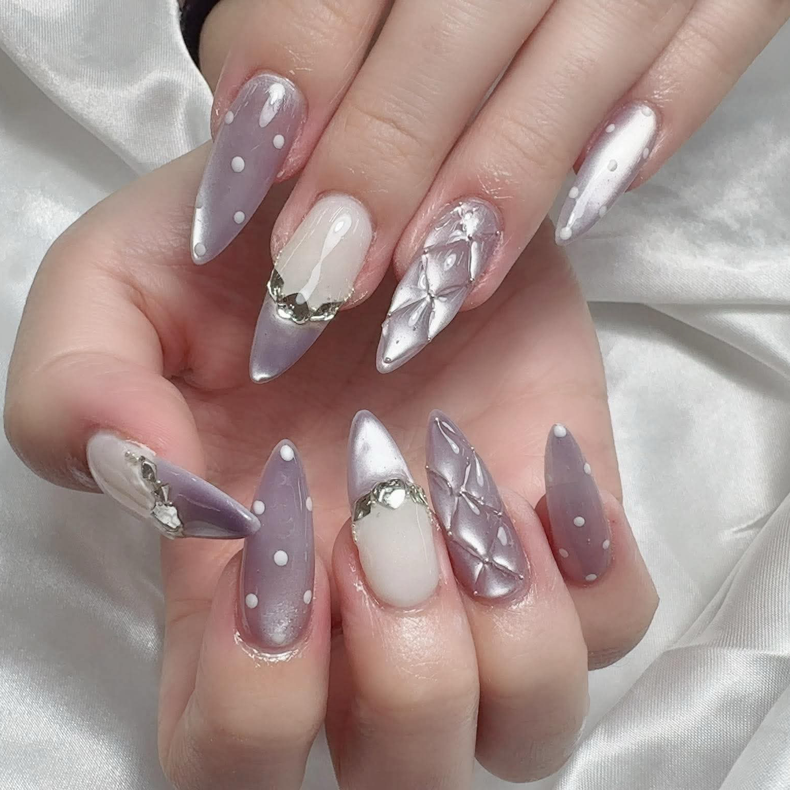 Hara01_Nail